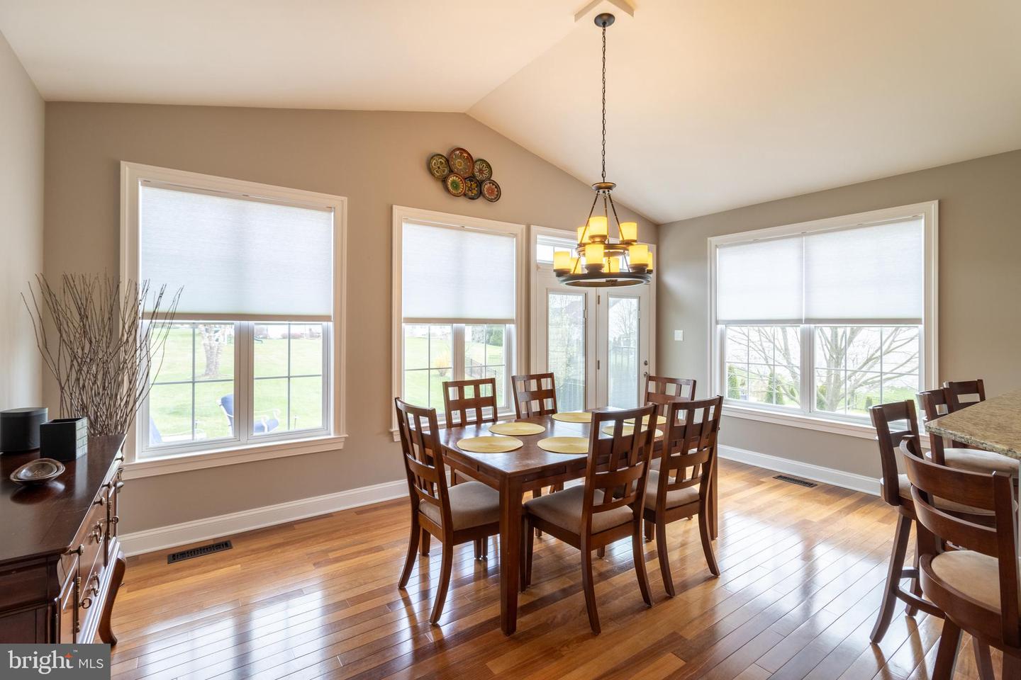648 Green Valley Way Property Photo 8