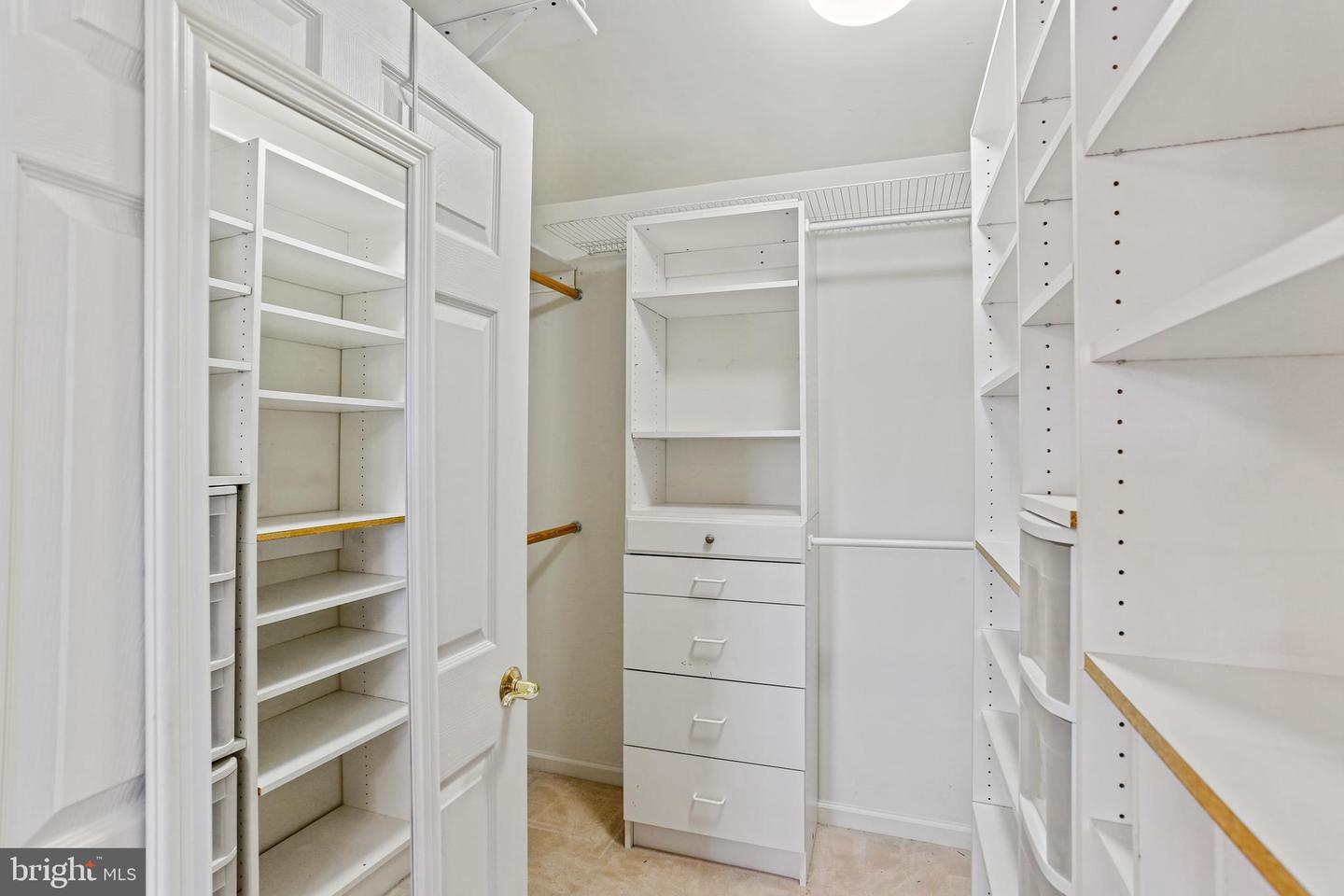 6518 Ridenour Way E #2d Property Photo 6