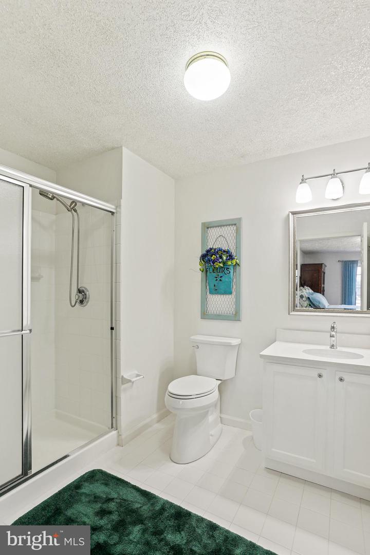 6518 Ridenour Way E #2d Property Photo 21