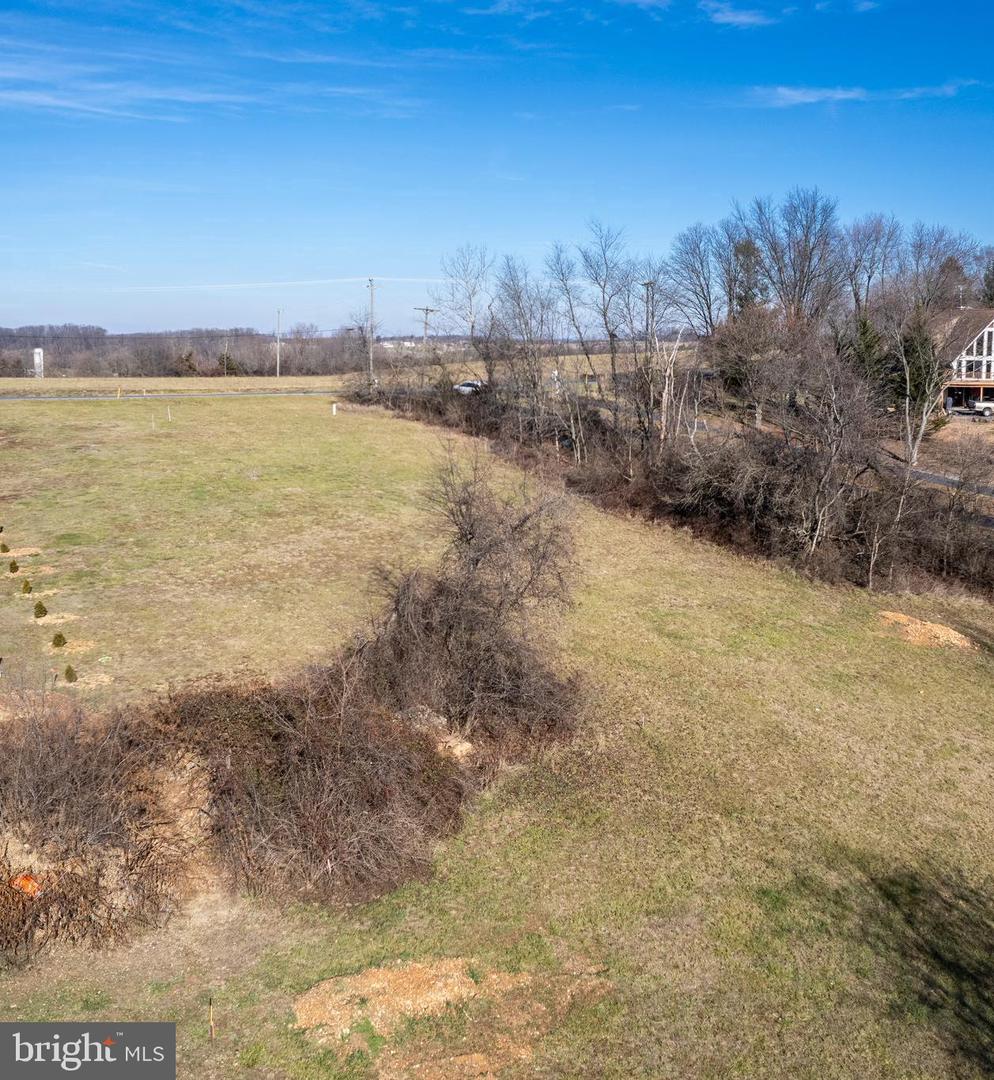 1555 Humbert Schoolhouse Rd Property Photo 3
