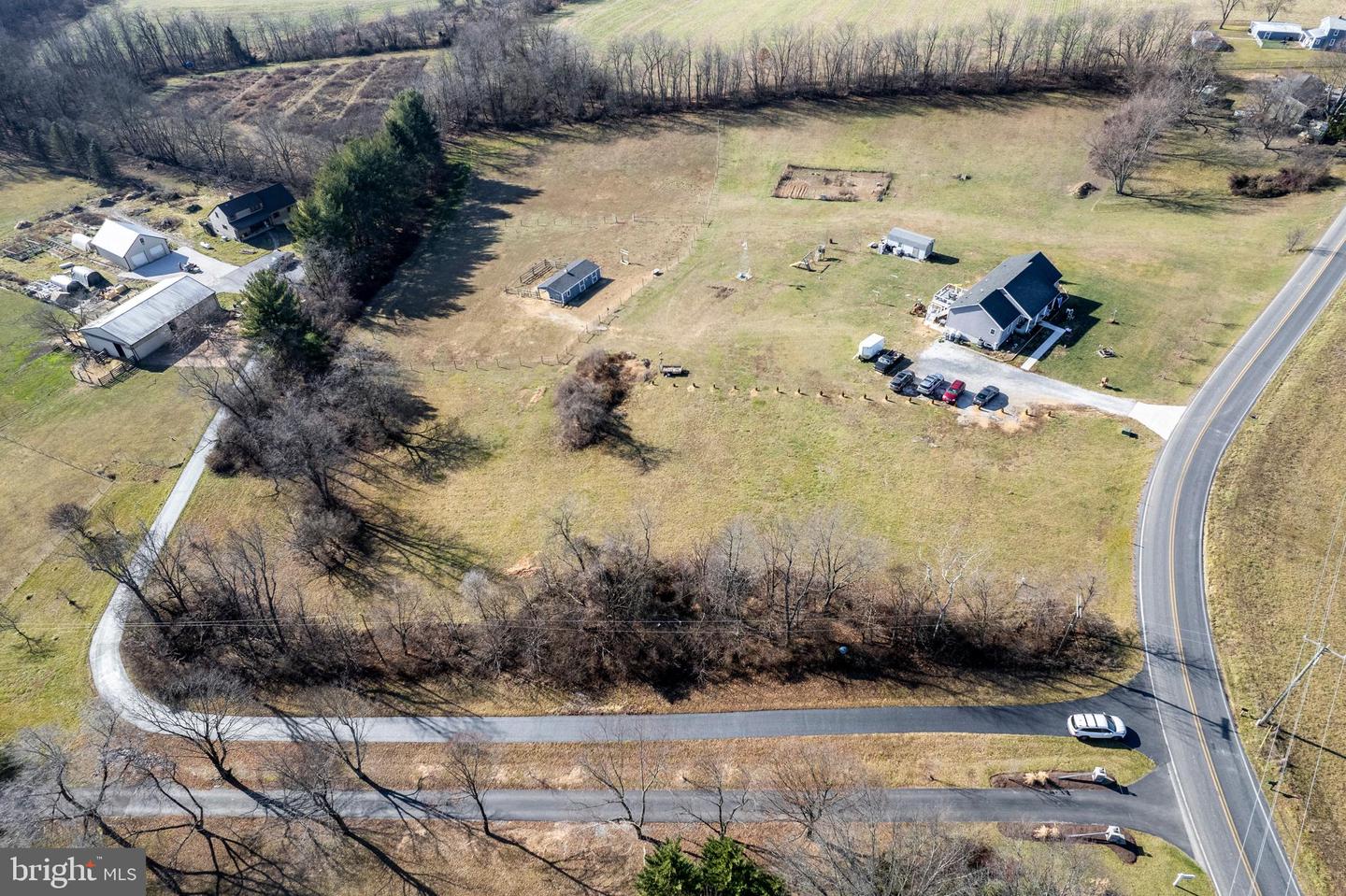1555 Humbert Schoolhouse Rd Property Photo 4