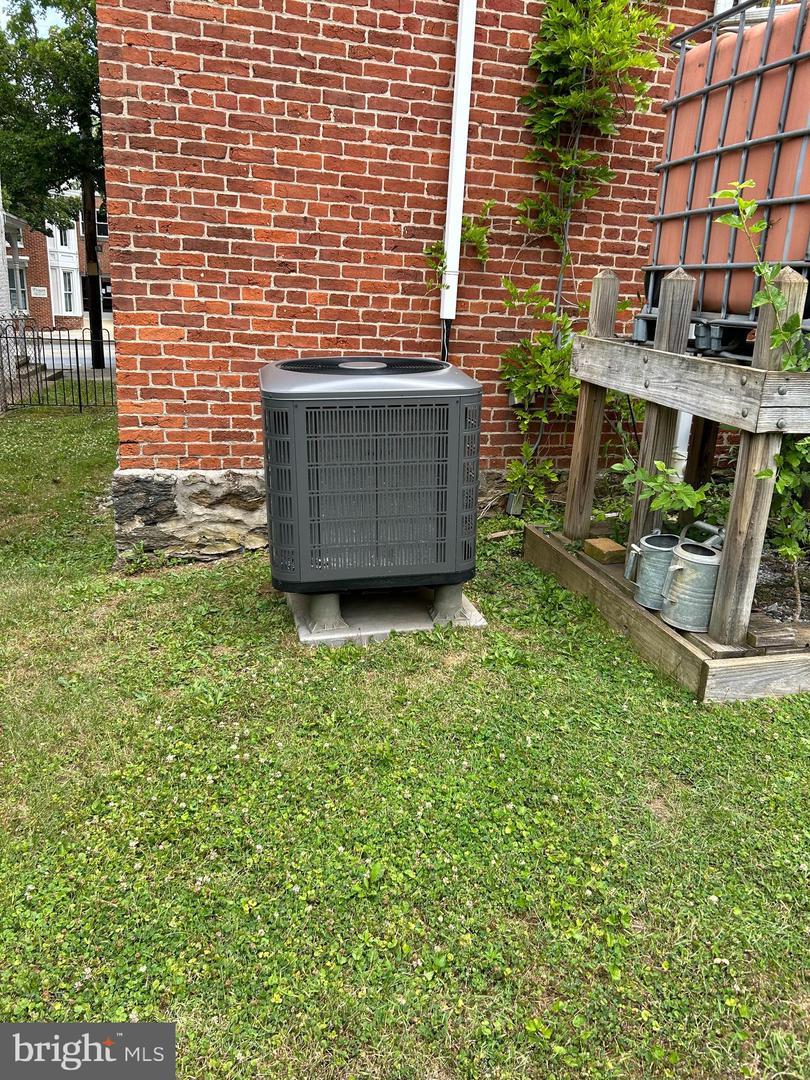 162 E Main Property Photo 23