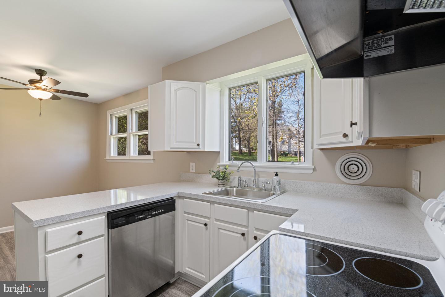 2016 Arabian Dr Property Photo 22