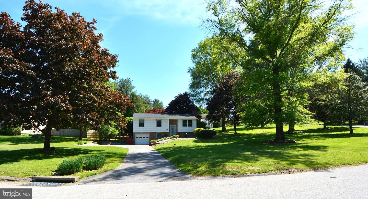 26 Shamrock Cir Property Photo 1