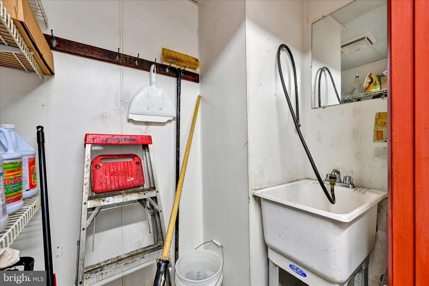 45 Pennsylvania Ave Property Photo 22