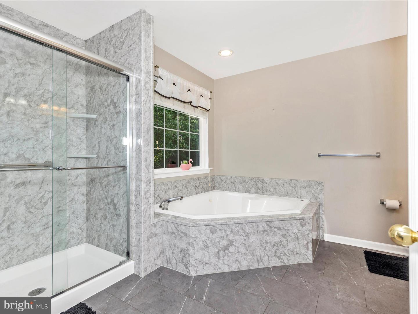 6418 Flintlock Ct Property Photo 24