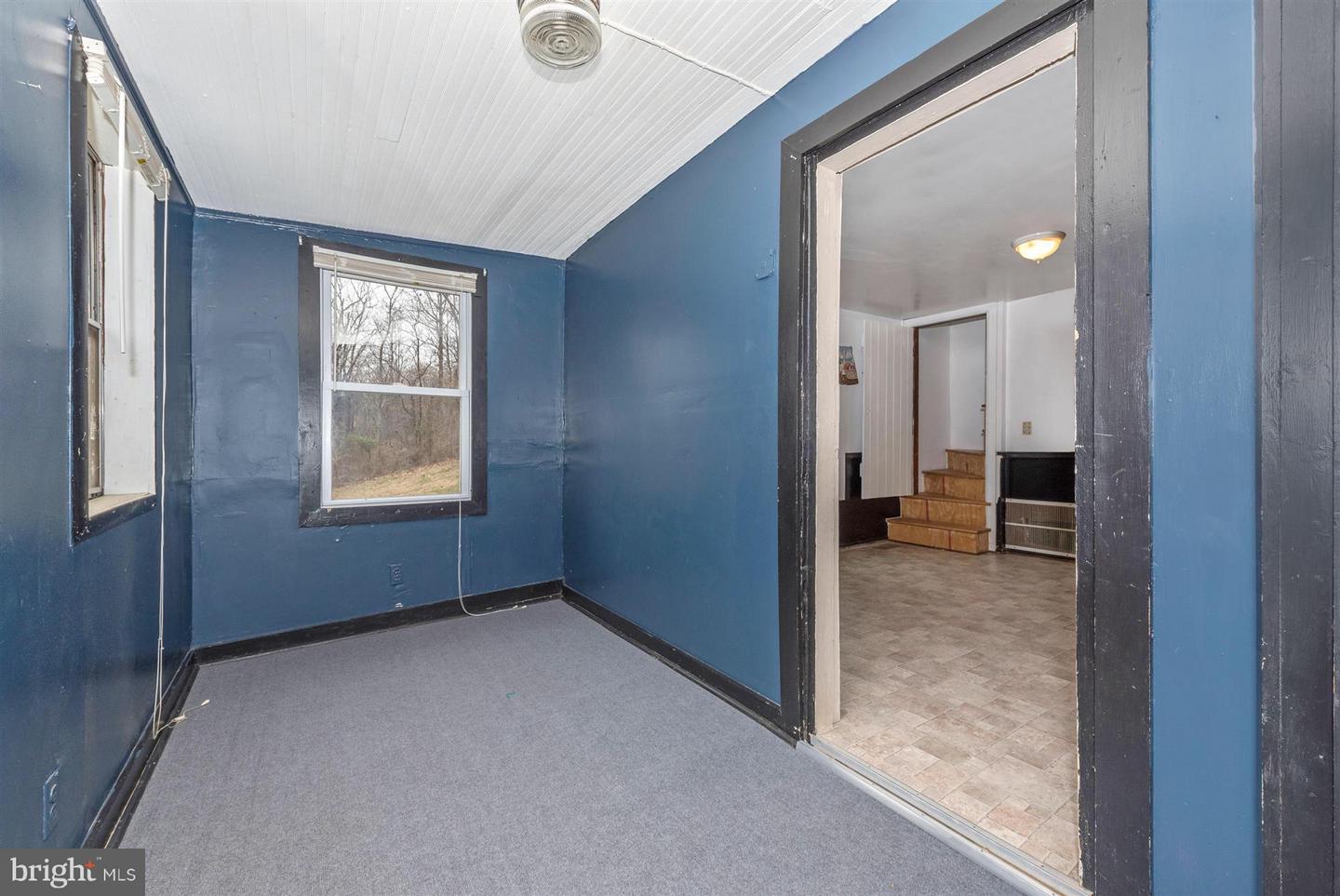 1402 Woodenbridge Ln Property Photo 23