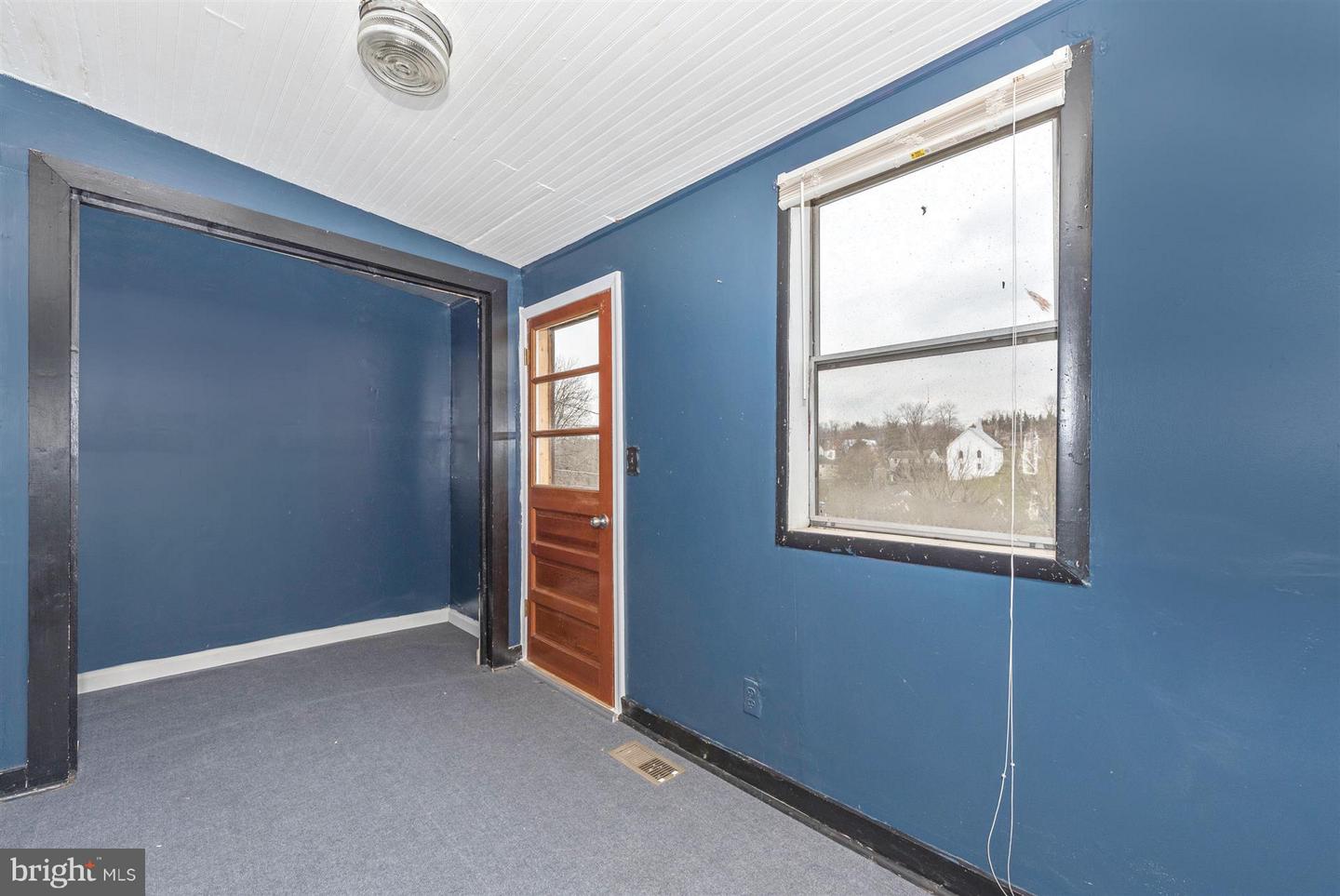 1402 Woodenbridge Ln Property Photo 24