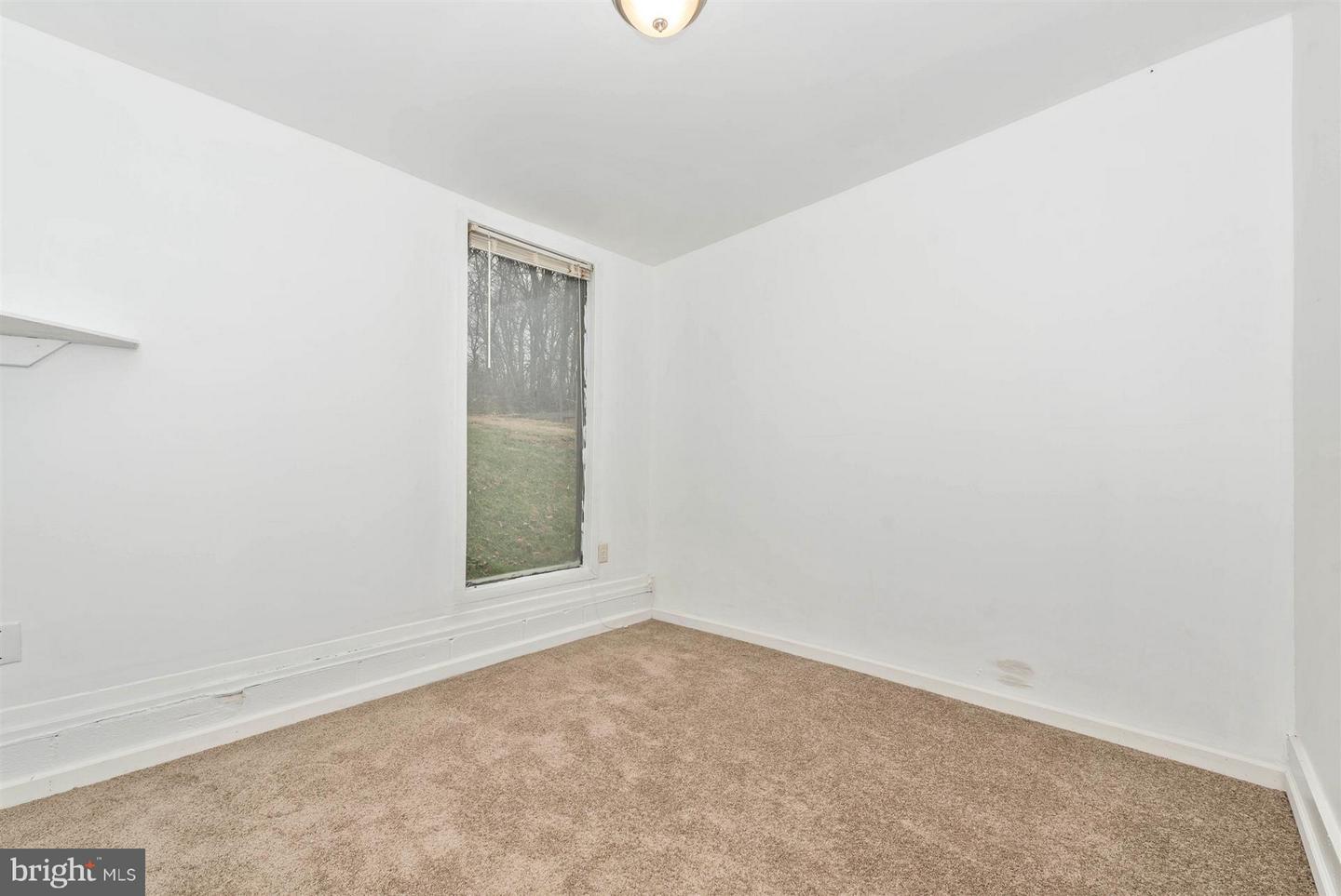 1402 Woodenbridge Ln Property Photo 26