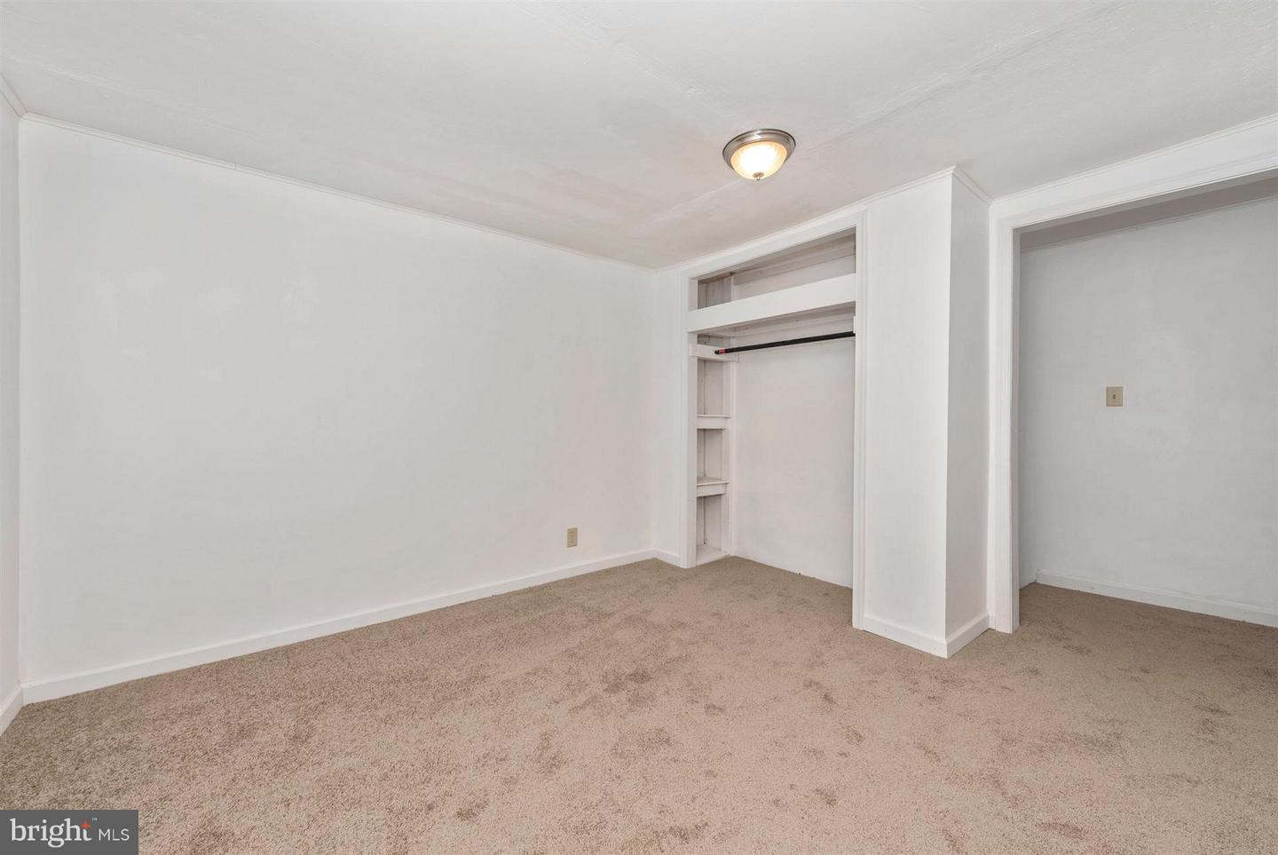 1402 Woodenbridge Ln Property Photo 29