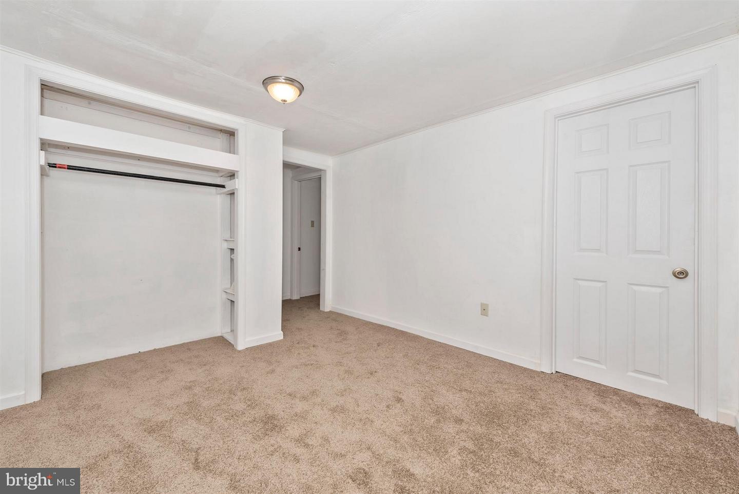 1402 Woodenbridge Ln Property Photo 30