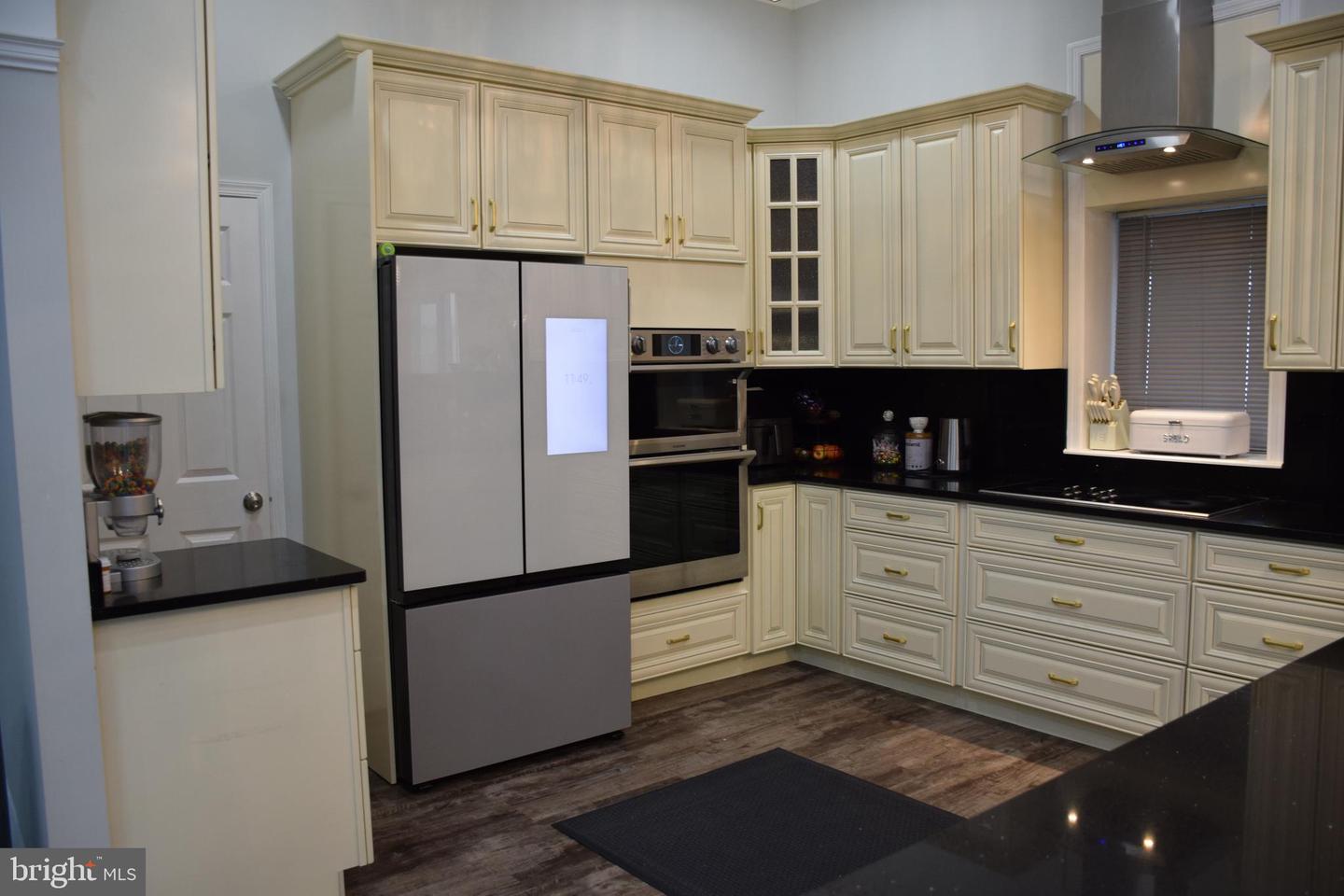 5021 Harney Rd Property Photo 47