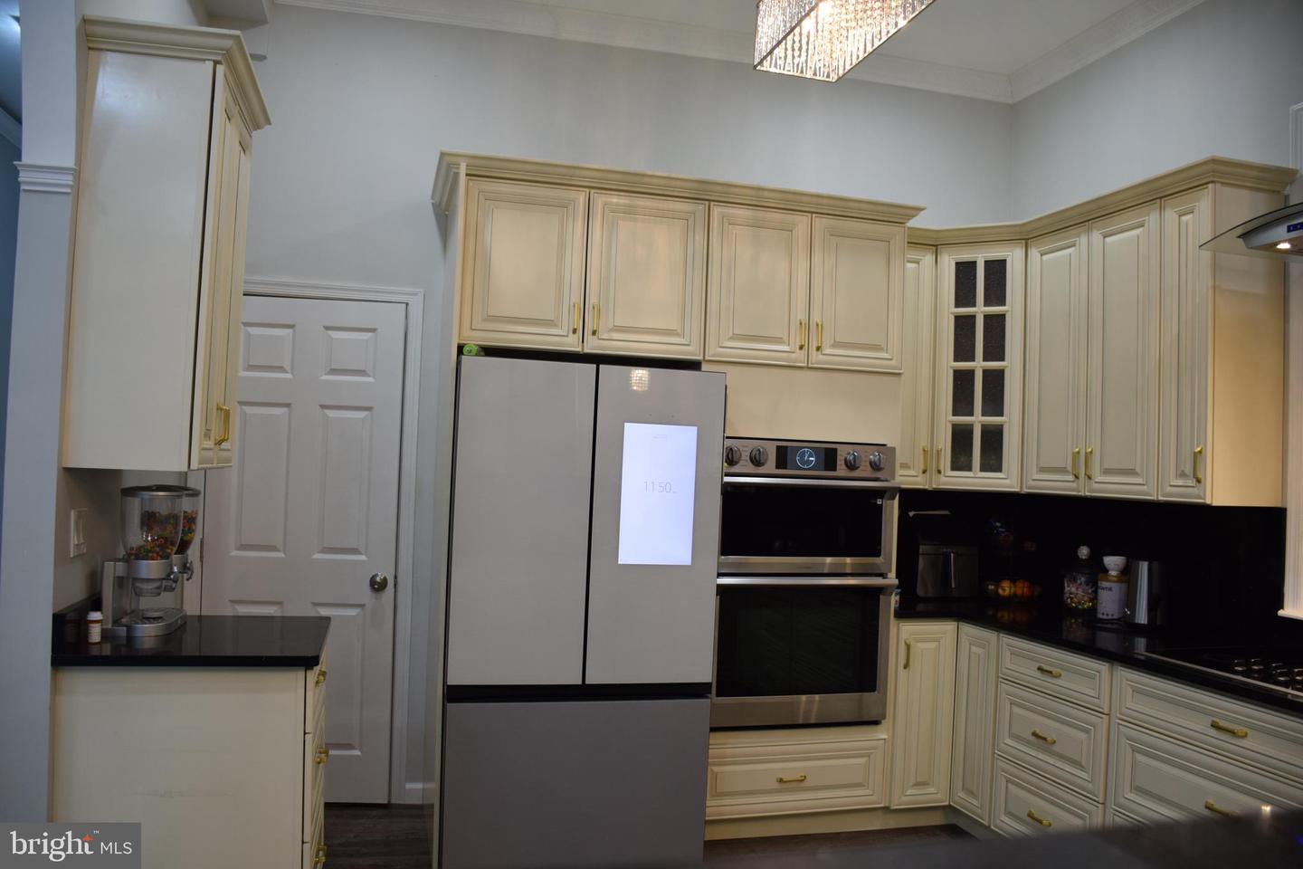 5021 Harney Rd Property Photo 48