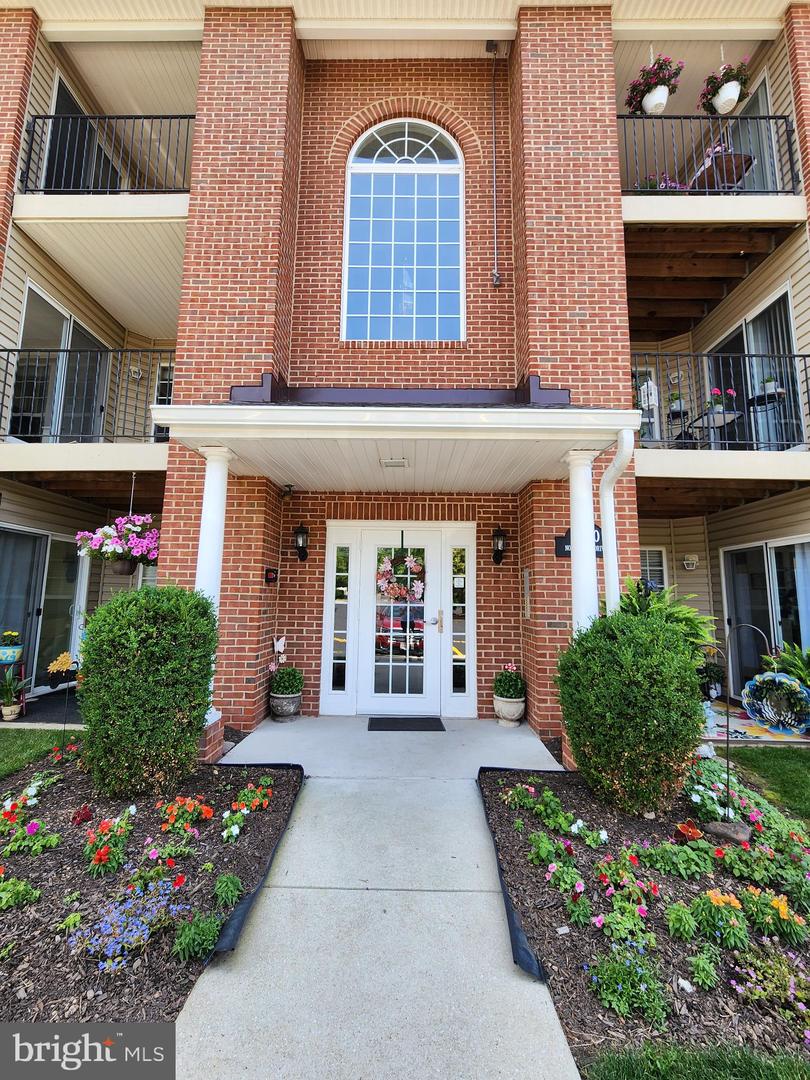 3860 Normandy Dr #2a Property Photo 1