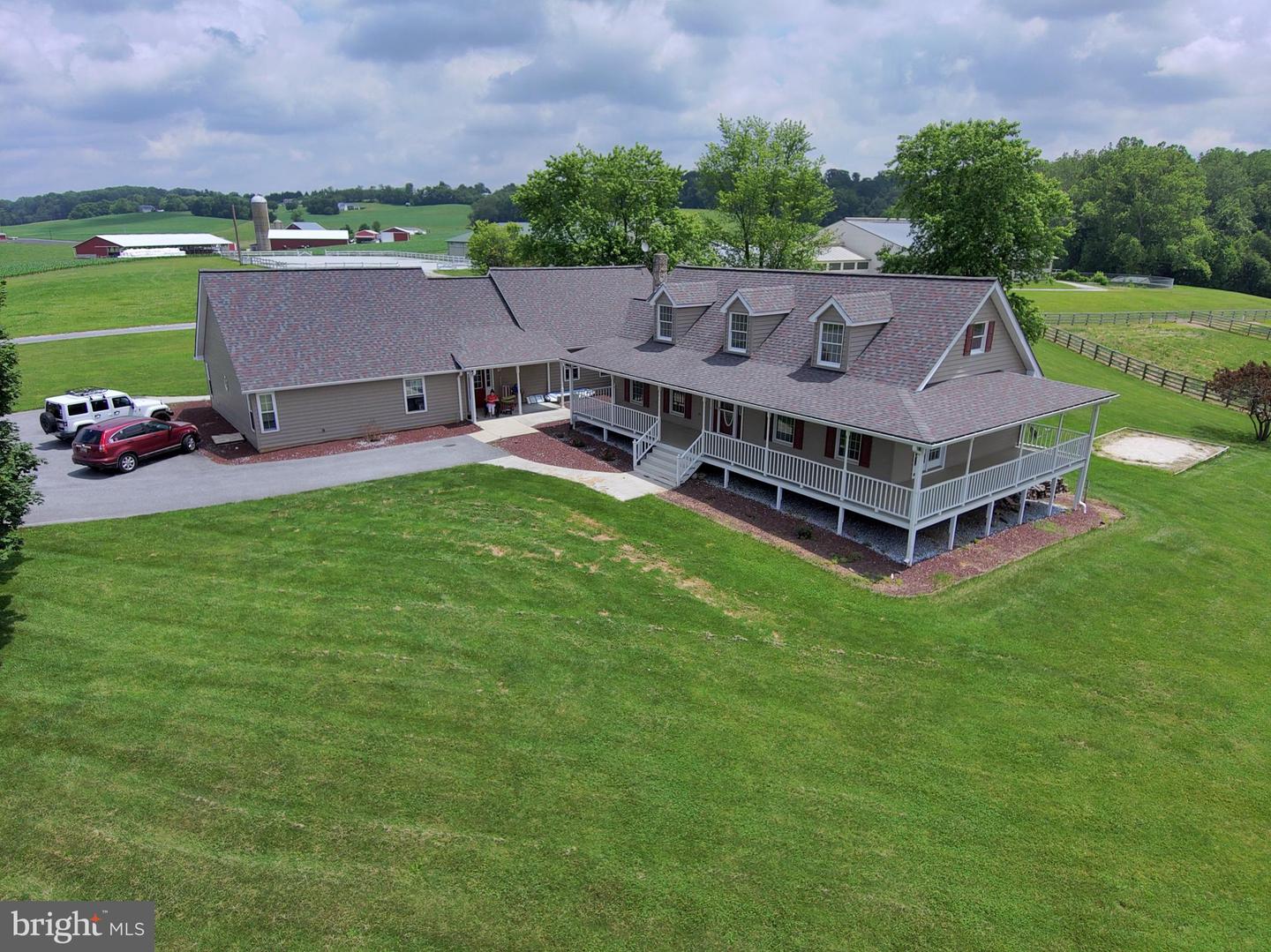 3875 Bark Hill Rd Property Photo 1