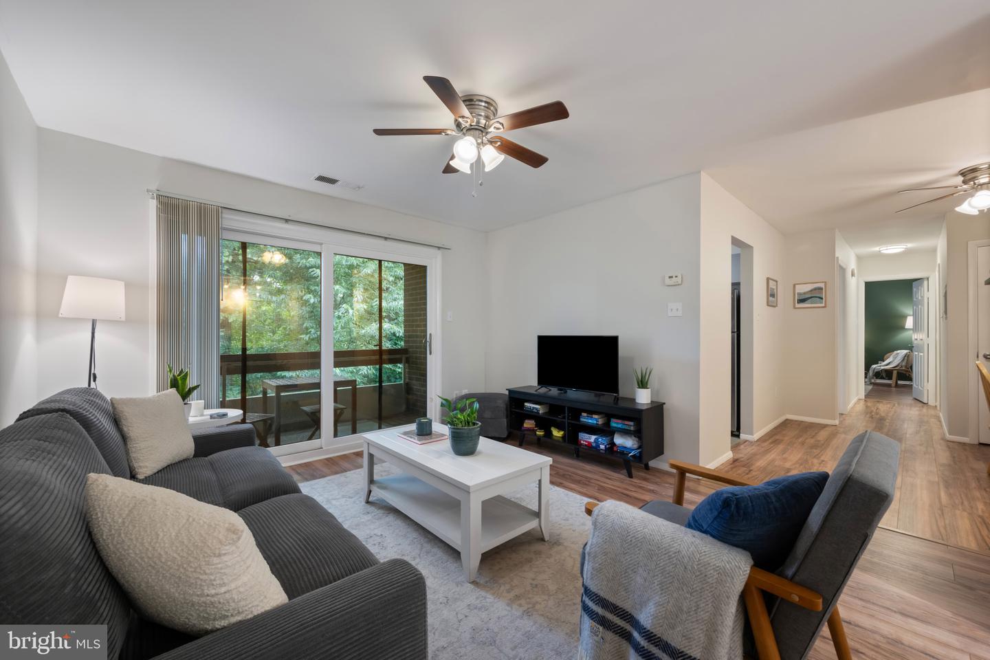 1000 SCARLET OAK CT #3C Property Photo 1