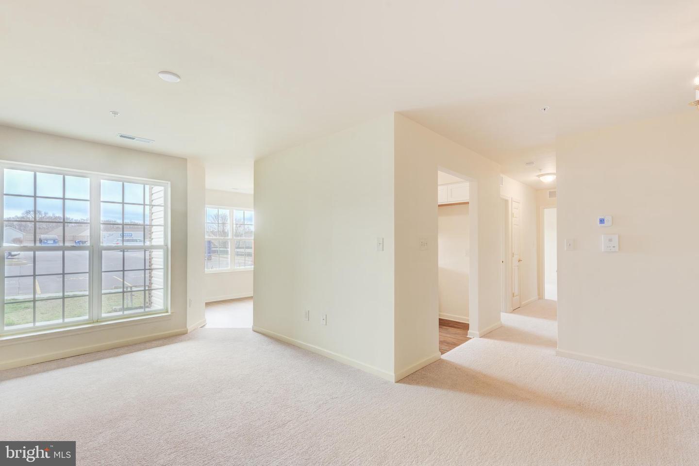 820 Wembley Drive #2a Property Photo 12