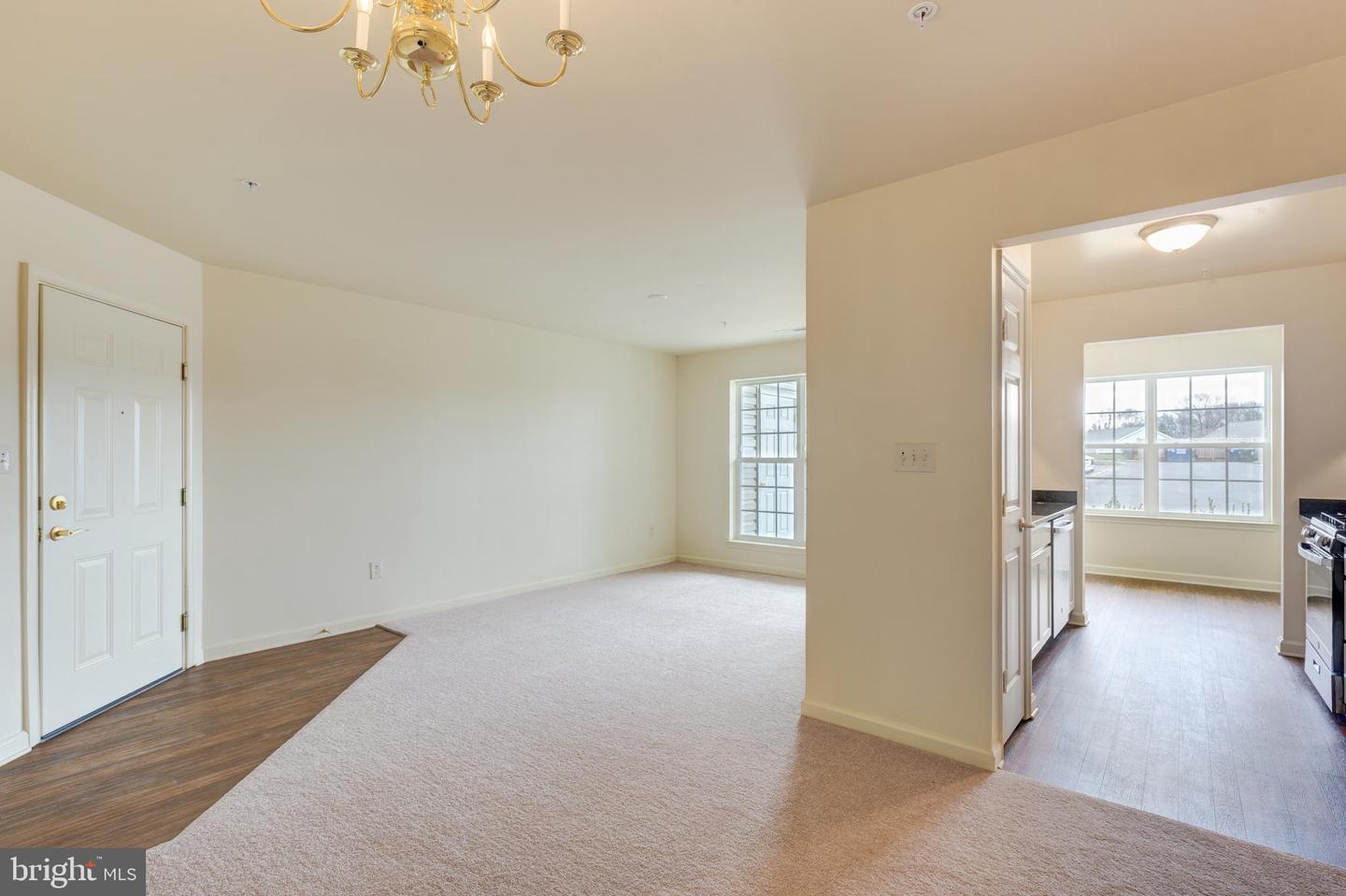 820 Wembley Drive #2a Property Photo 17