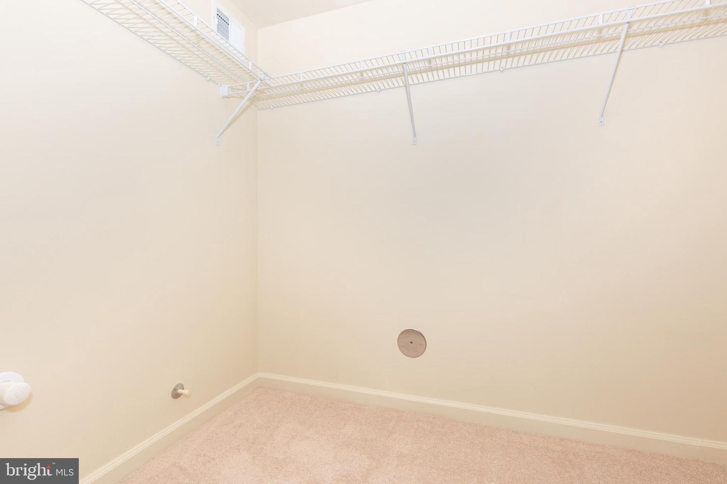 820 Wembley Drive #2a Property Photo 29
