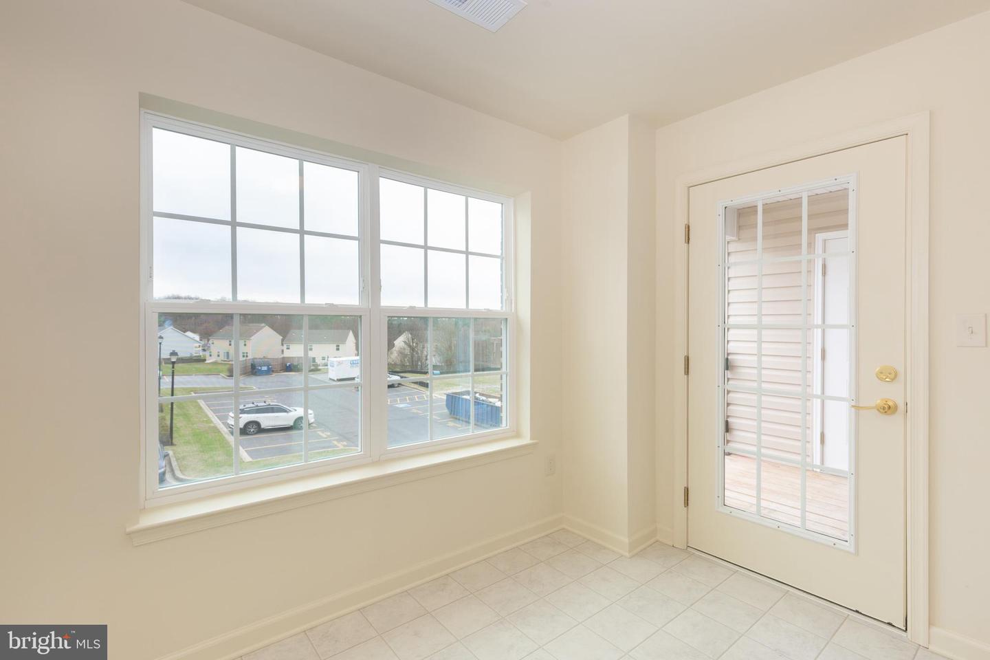 820 Wembley Drive #2d Property Photo 10