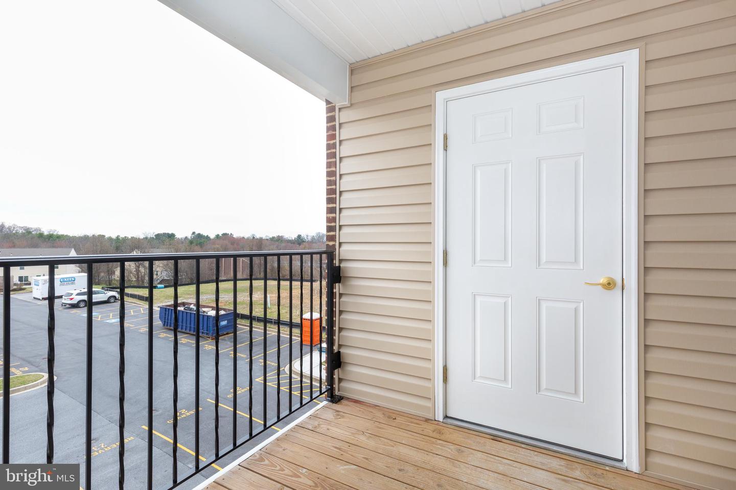 820 Wembley Drive #2d Property Photo 15