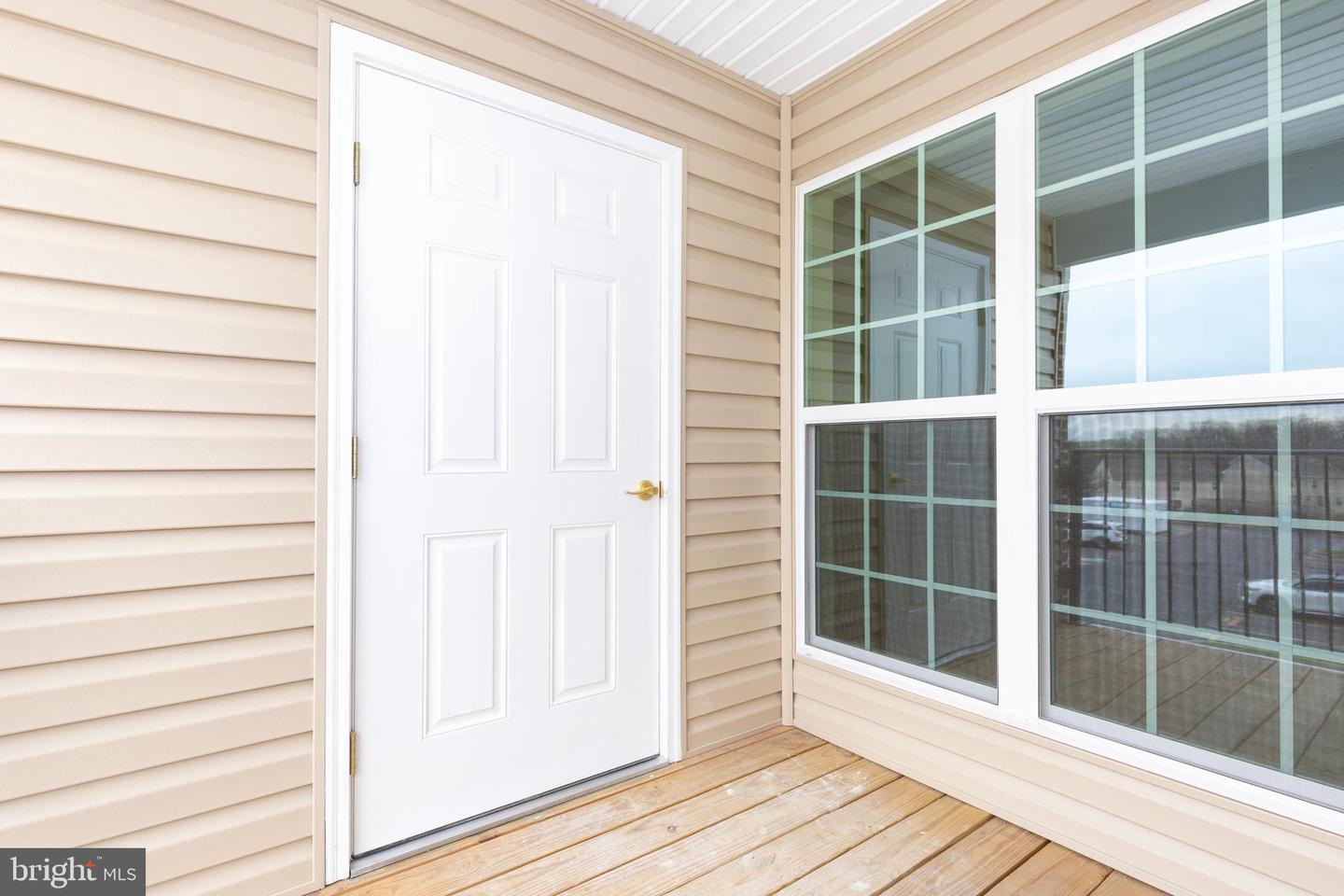 820 Wembley Drive #2d Property Photo 16