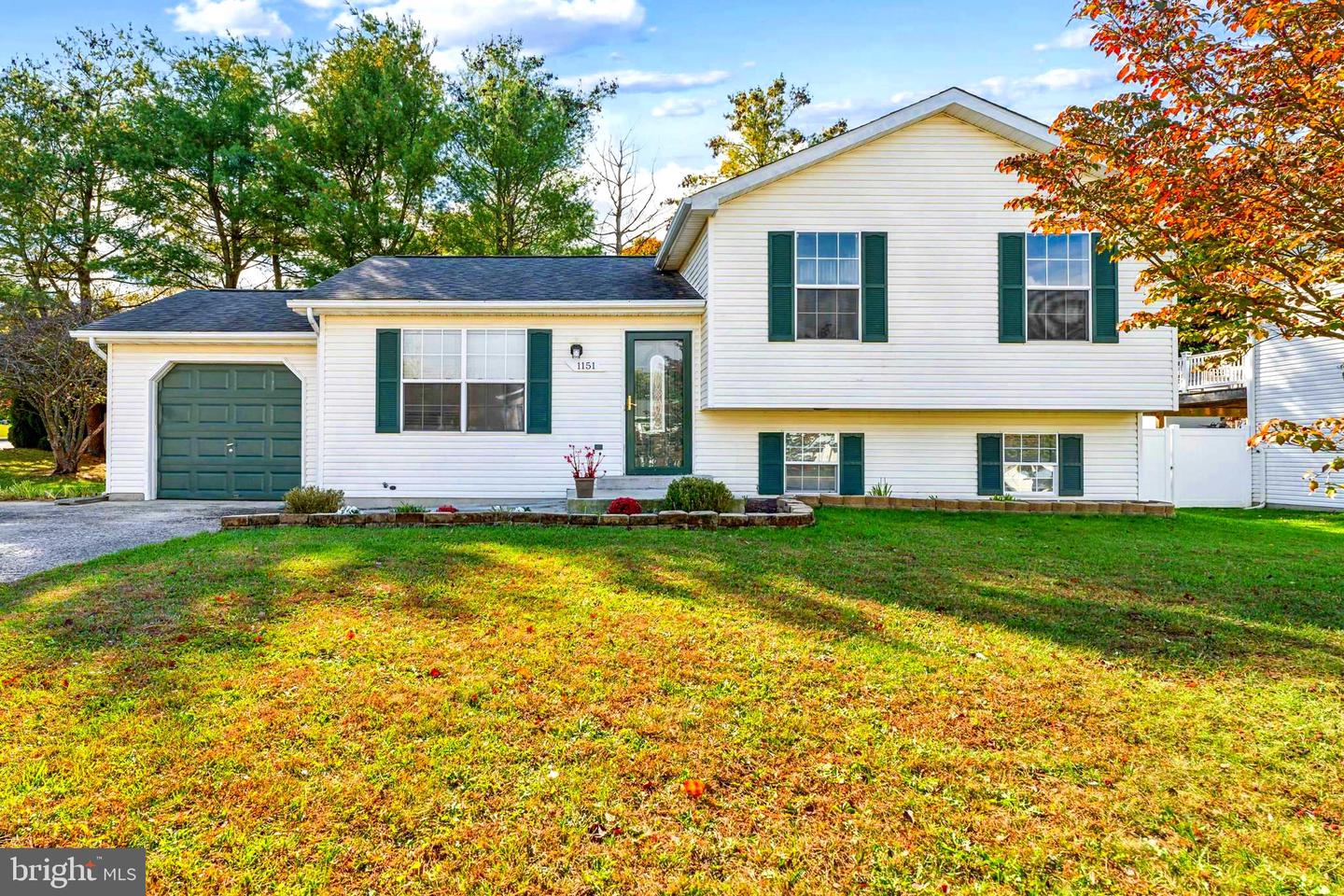 1151 CATON RD