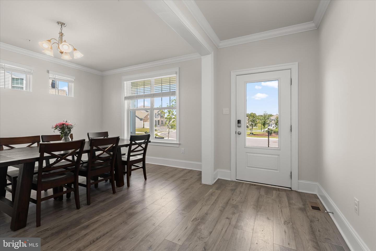 785 Starry Night Dr Property Photo 6