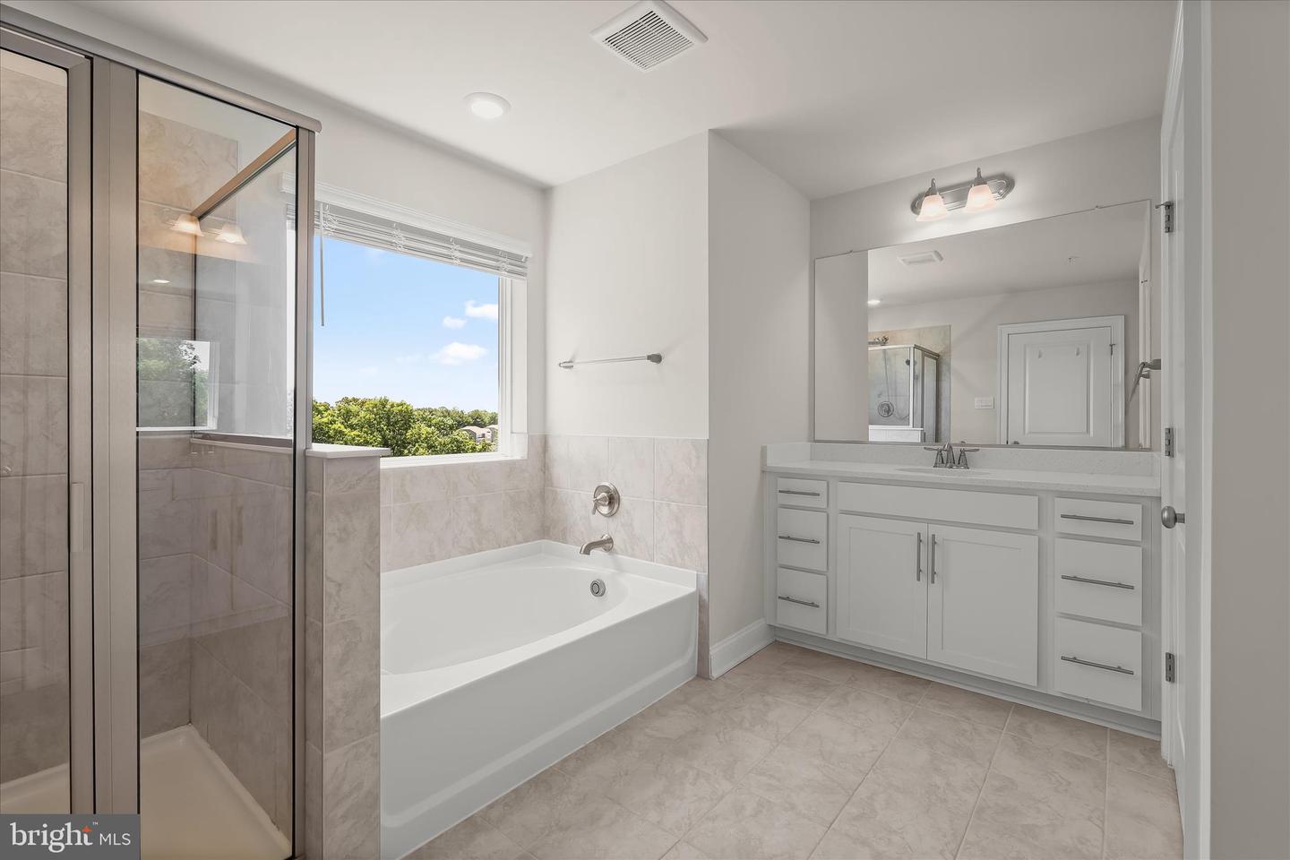 785 Starry Night Dr Property Photo 27