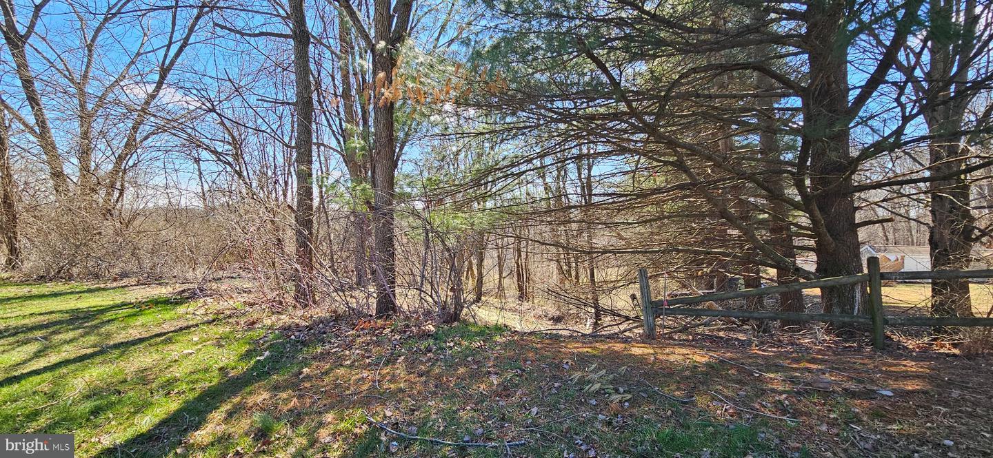 55 Glen Dr Property Photo 2