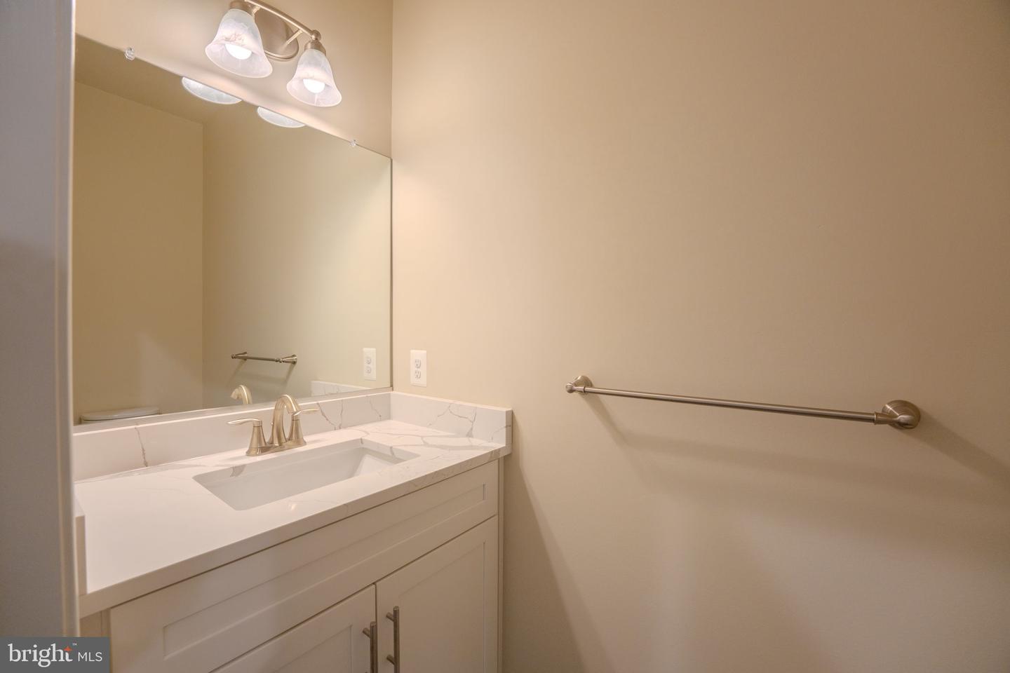 1712 Botanical Ct #22 Property Photo 6