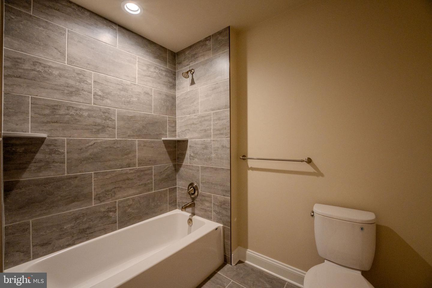 1712 Botanical Ct #22 Property Photo 41