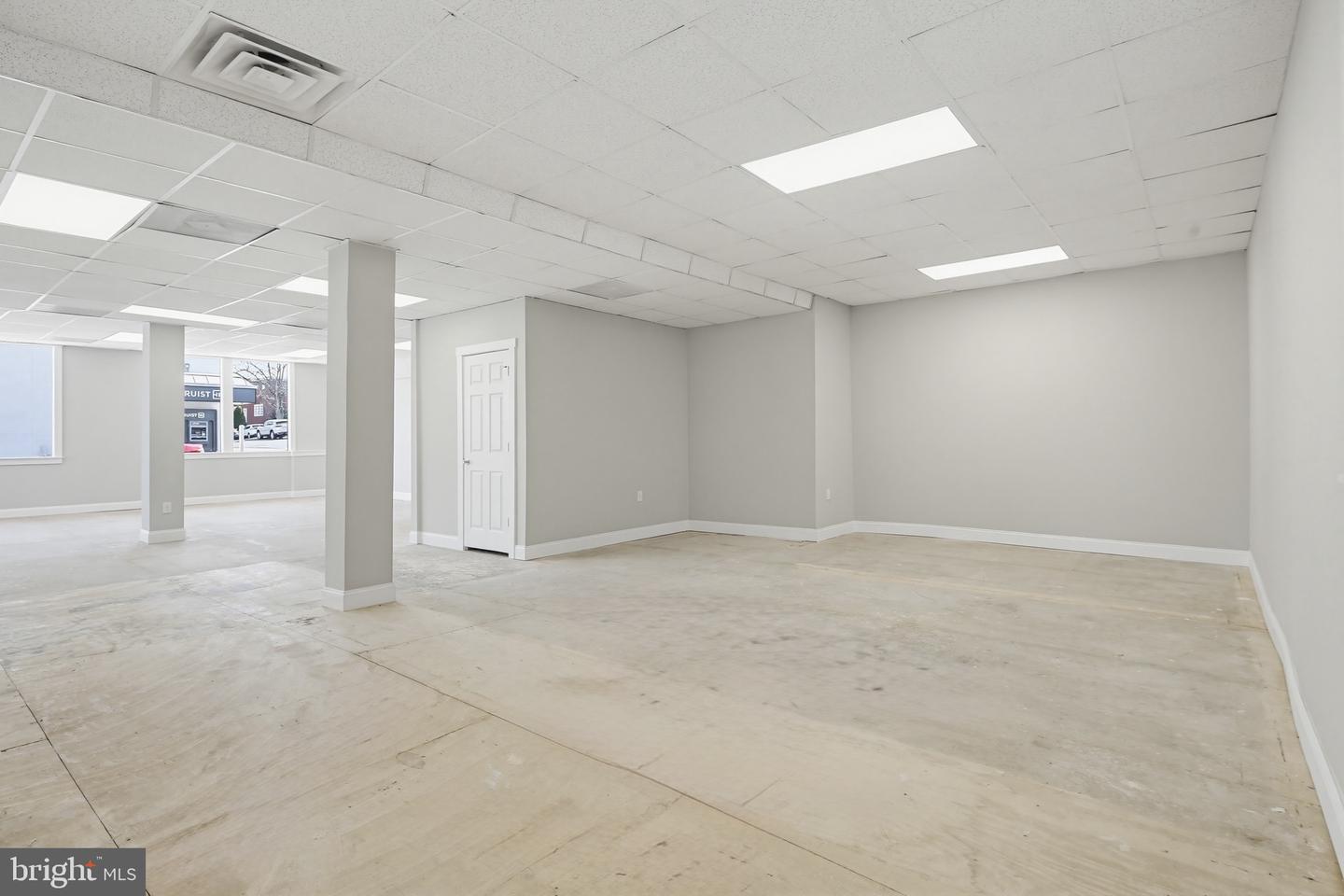 2 Bond St Property Photo 10