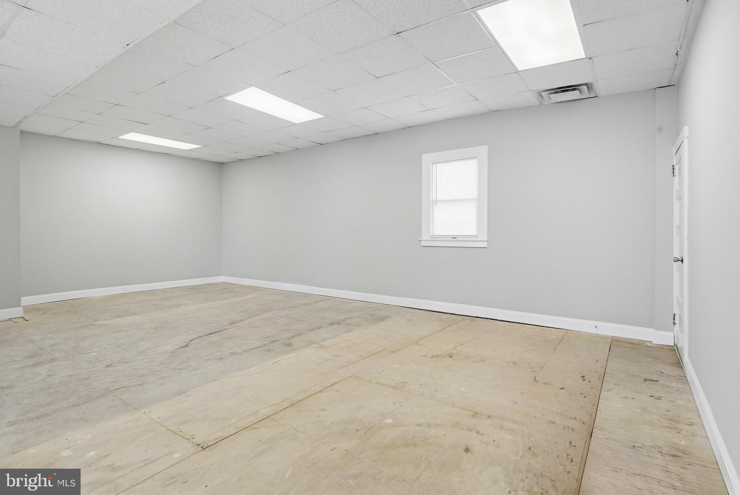 2 Bond St Property Photo 12