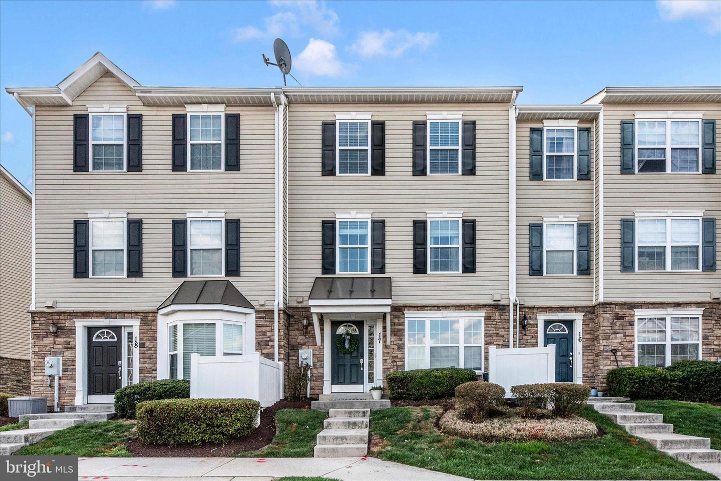 6488 Cornwall Dr #17 Property Photo 1