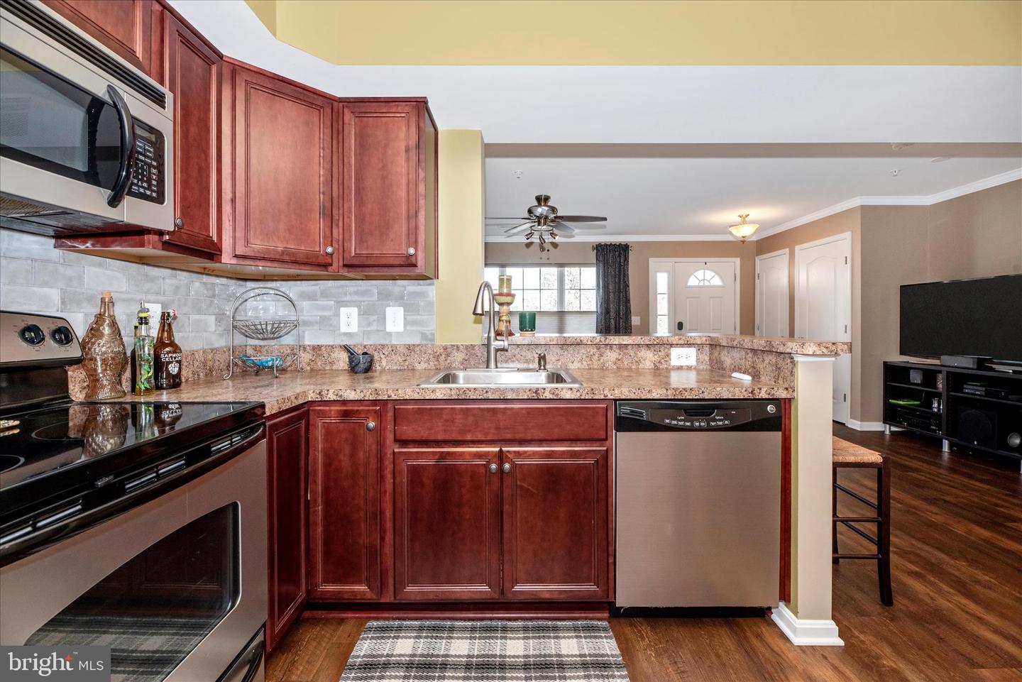 6488 Cornwall Dr #17 Property Photo 15