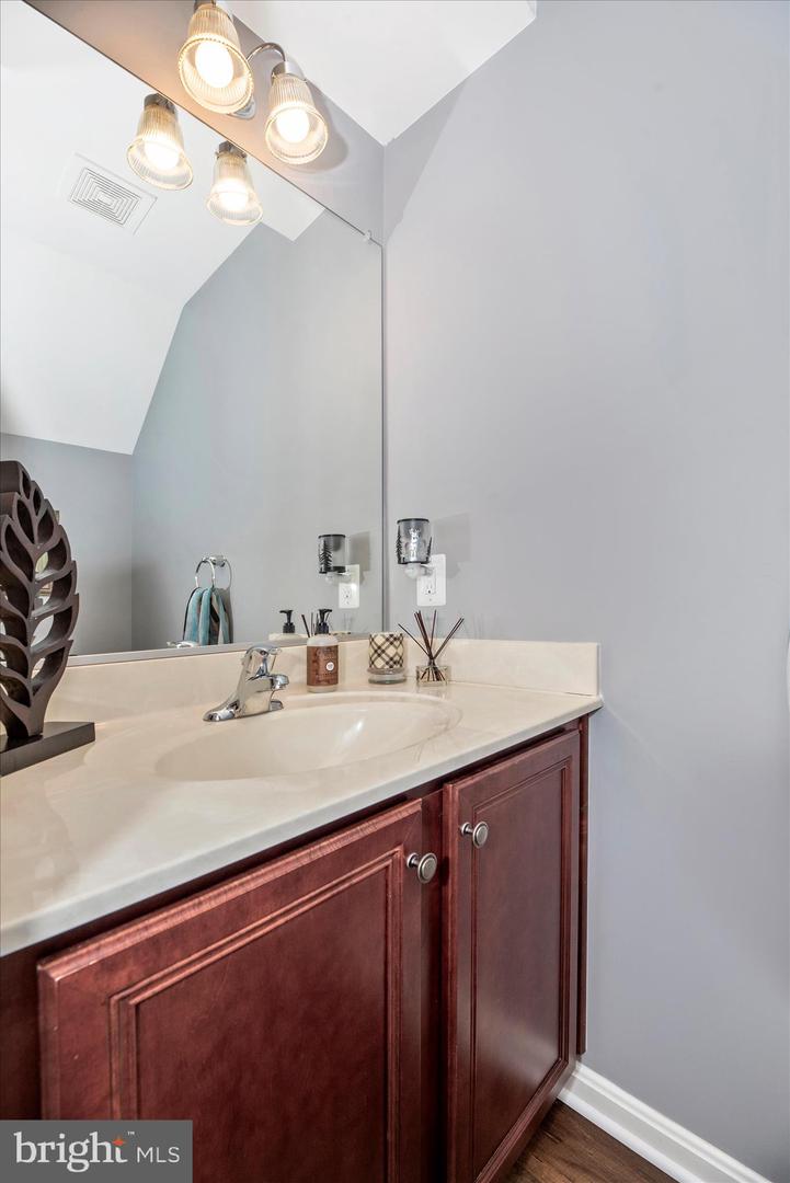 6488 Cornwall Dr #17 Property Photo 19