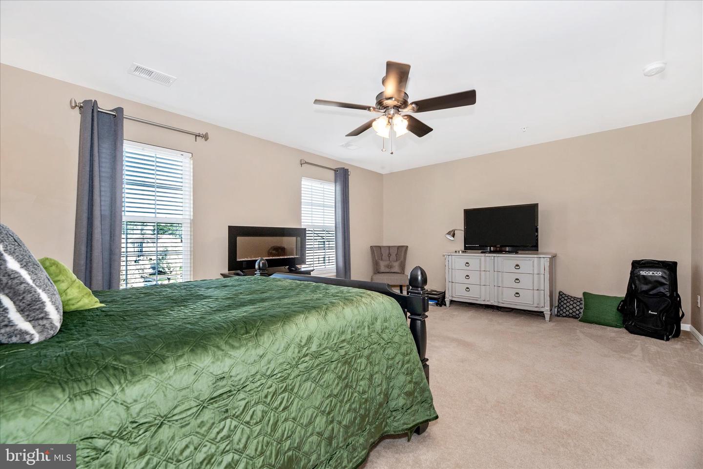 6488 Cornwall Dr #17 Property Photo 24