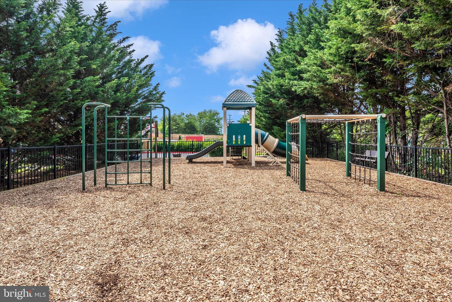 6488 Cornwall Dr #17 Property Photo 53