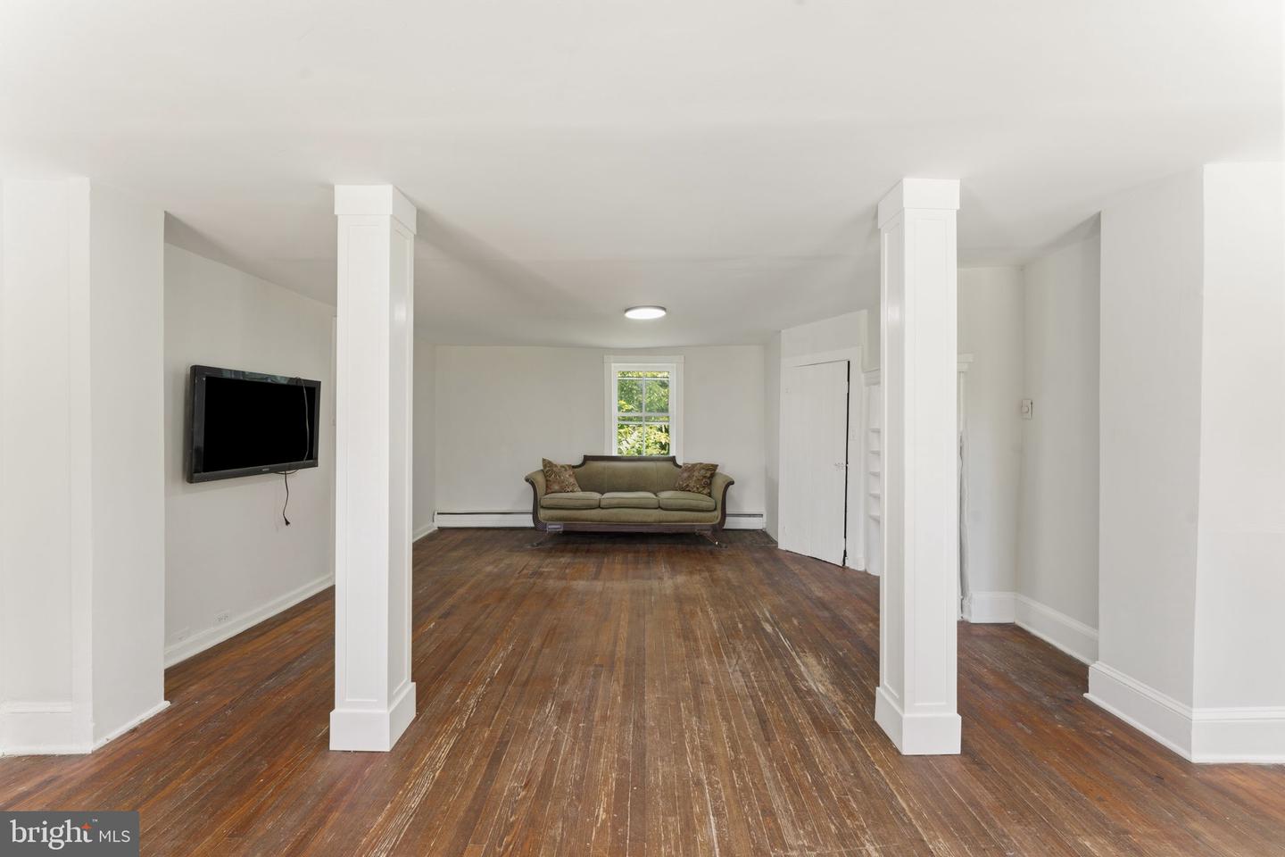 753 Old New Windsor Pike Property Photo 13