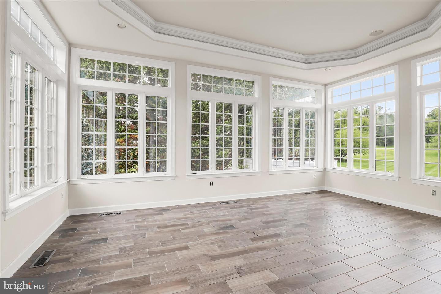 2059 Conan Doyle Way Property Photo 10