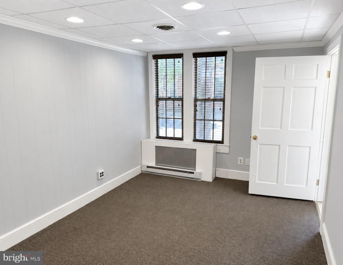 229 E Main St E #a Property Photo 16