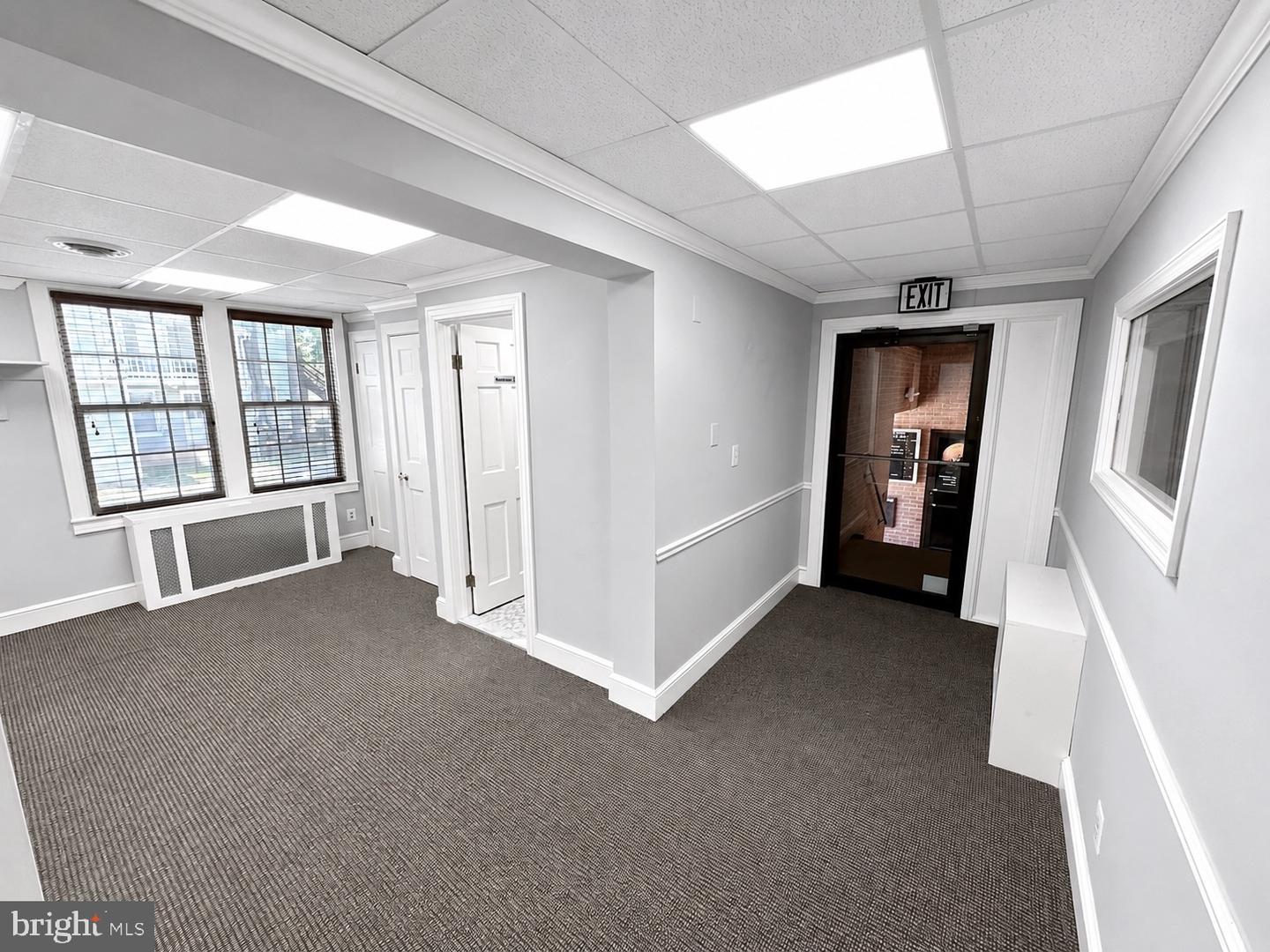229 E Main St E #a Property Photo 18