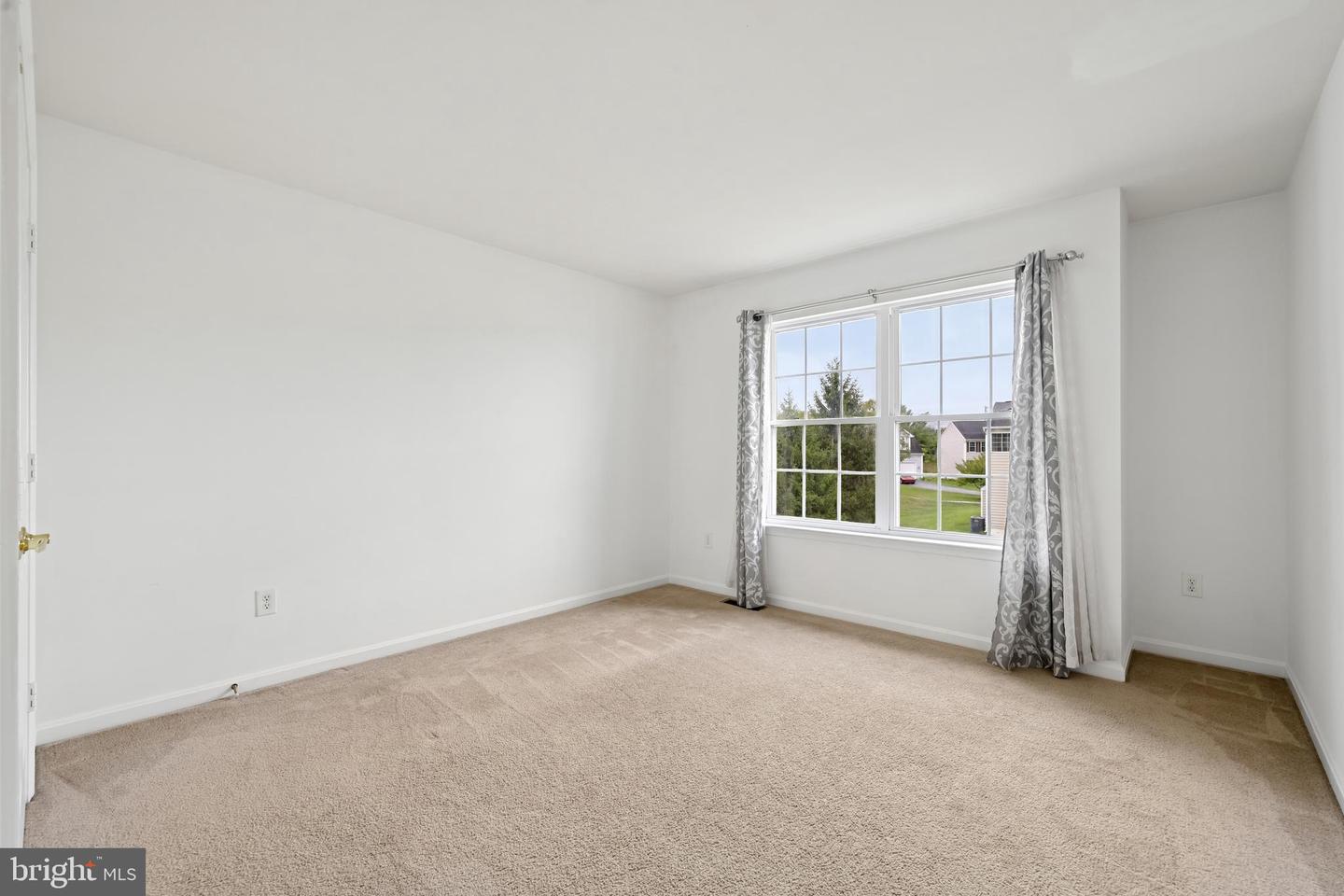 551 Hidden Stream Ct Property Photo 17