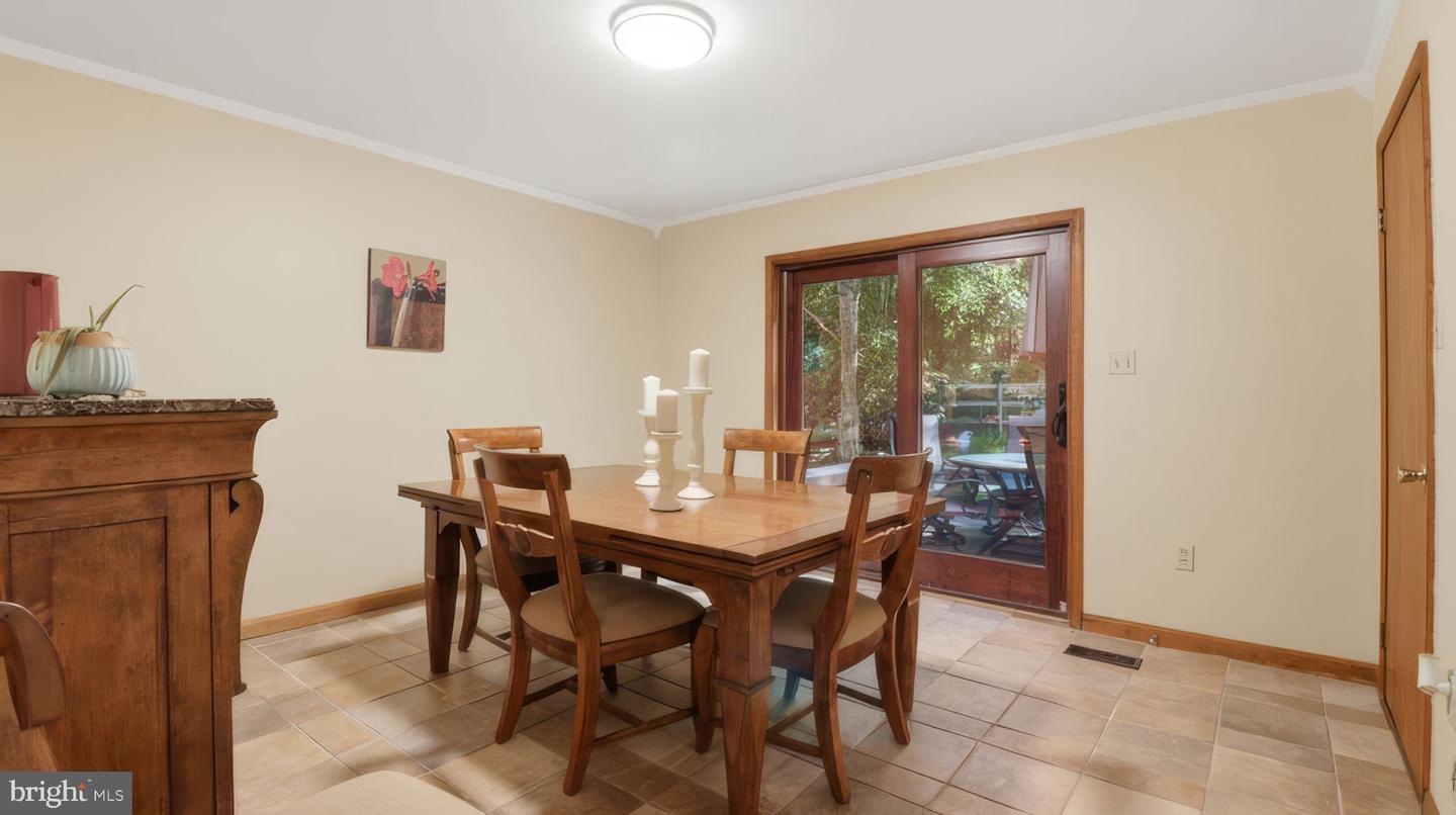 2185 Sams Creek Rd Property Photo 13