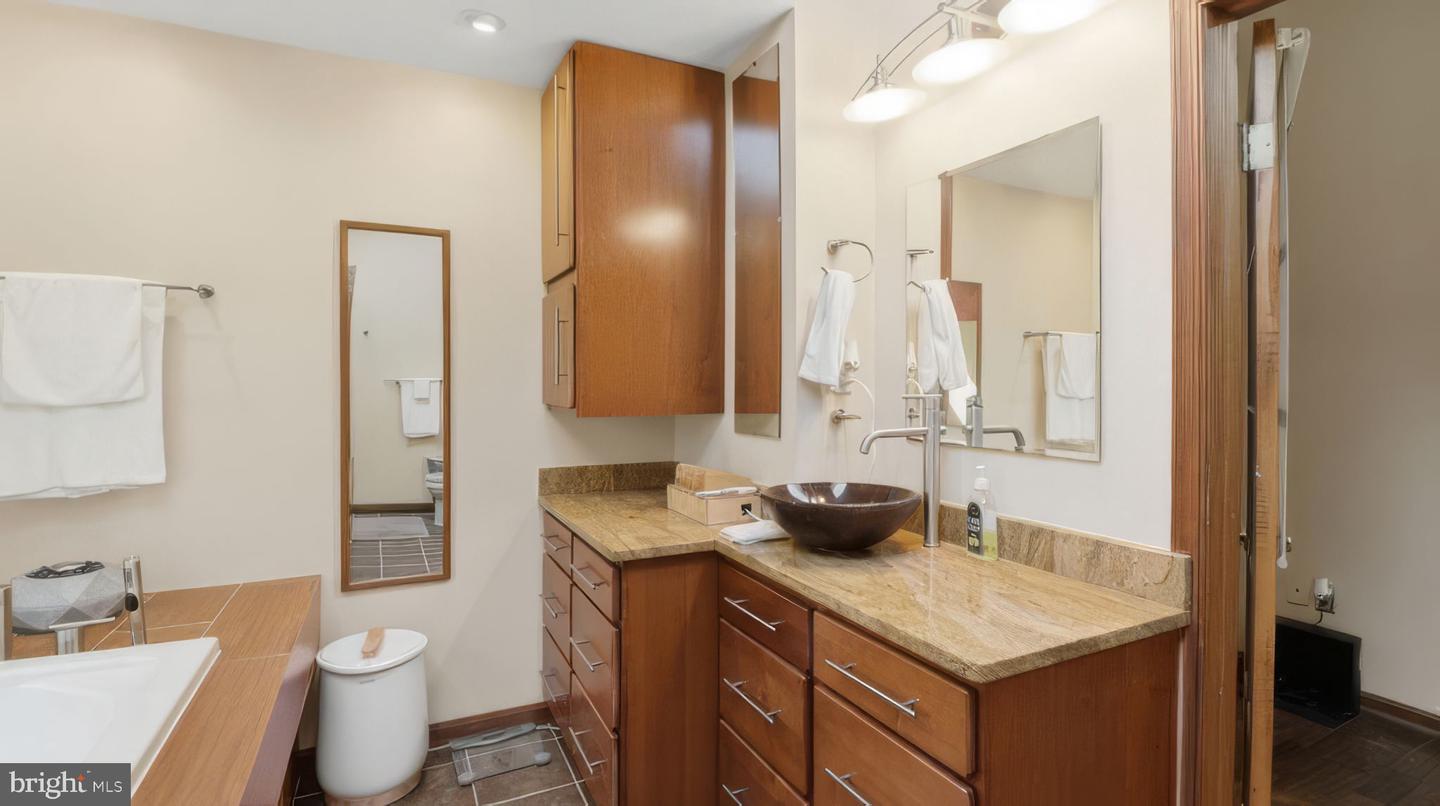 2185 Sams Creek Rd Property Photo 19