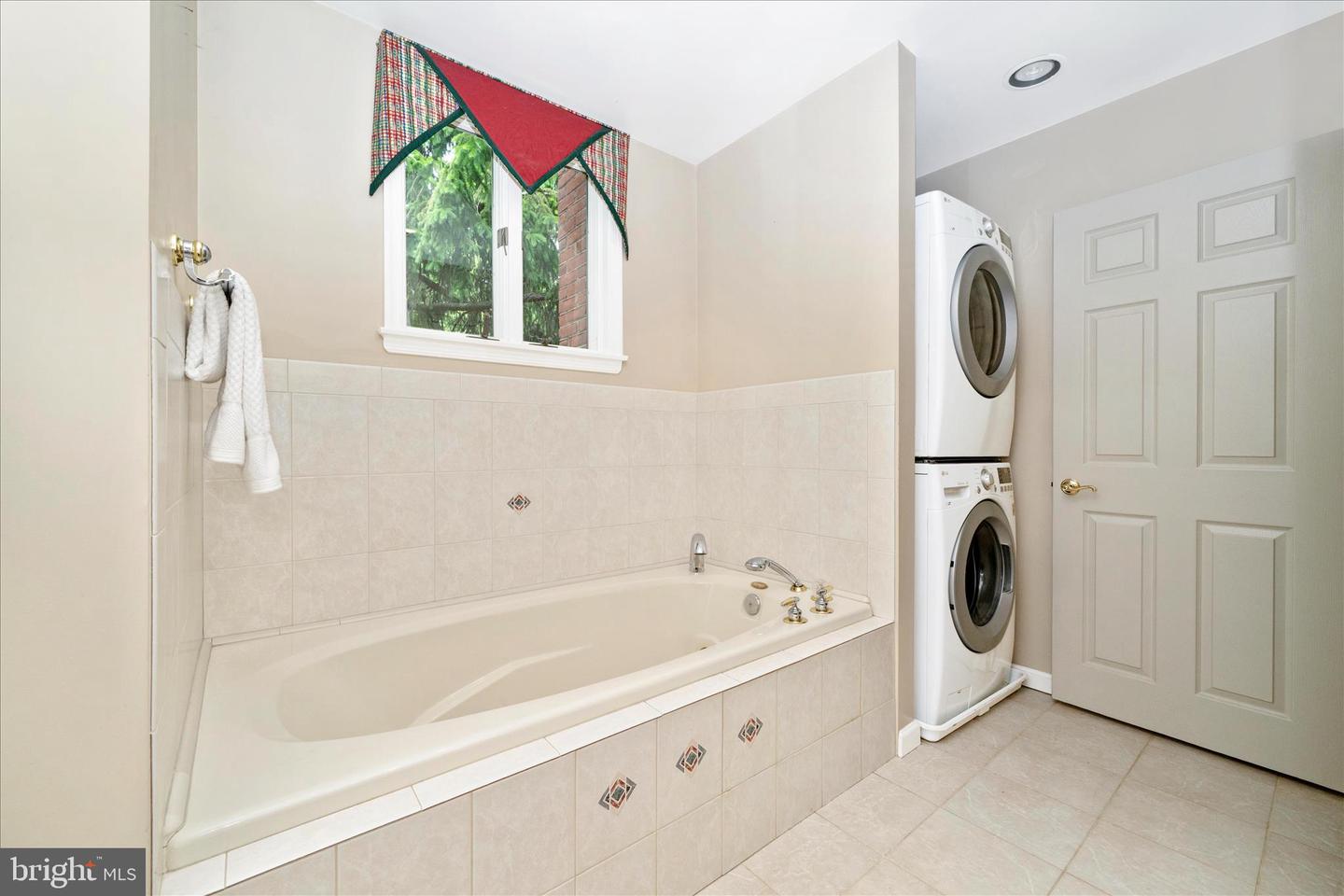 3204 Hooper Rd Property Photo 38