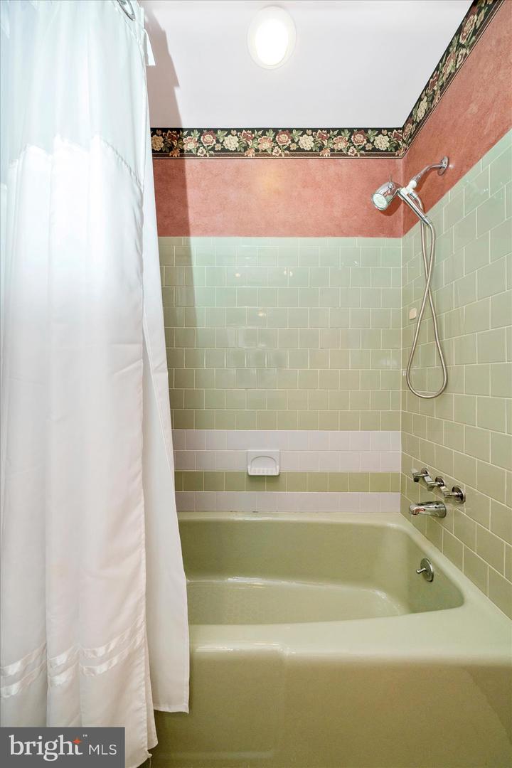 3204 Hooper Rd Property Photo 44