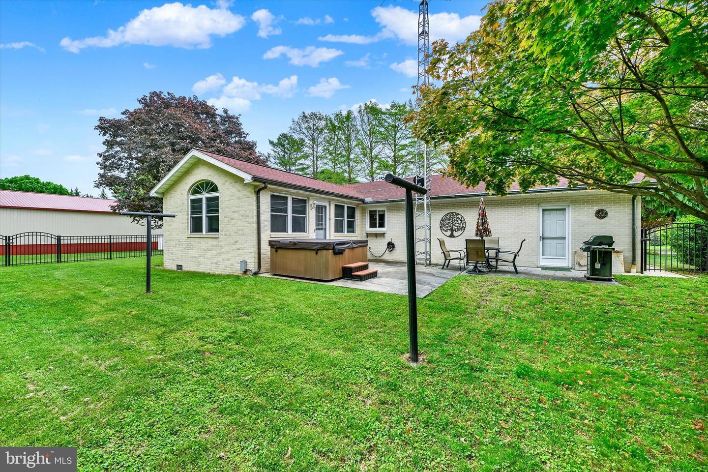1609 Fairmount Rd Property Photo 35