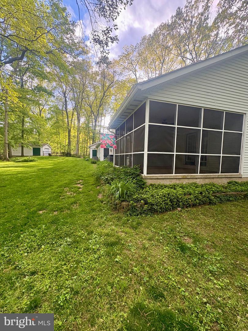 2055 Manchester Rd Property Photo 13
